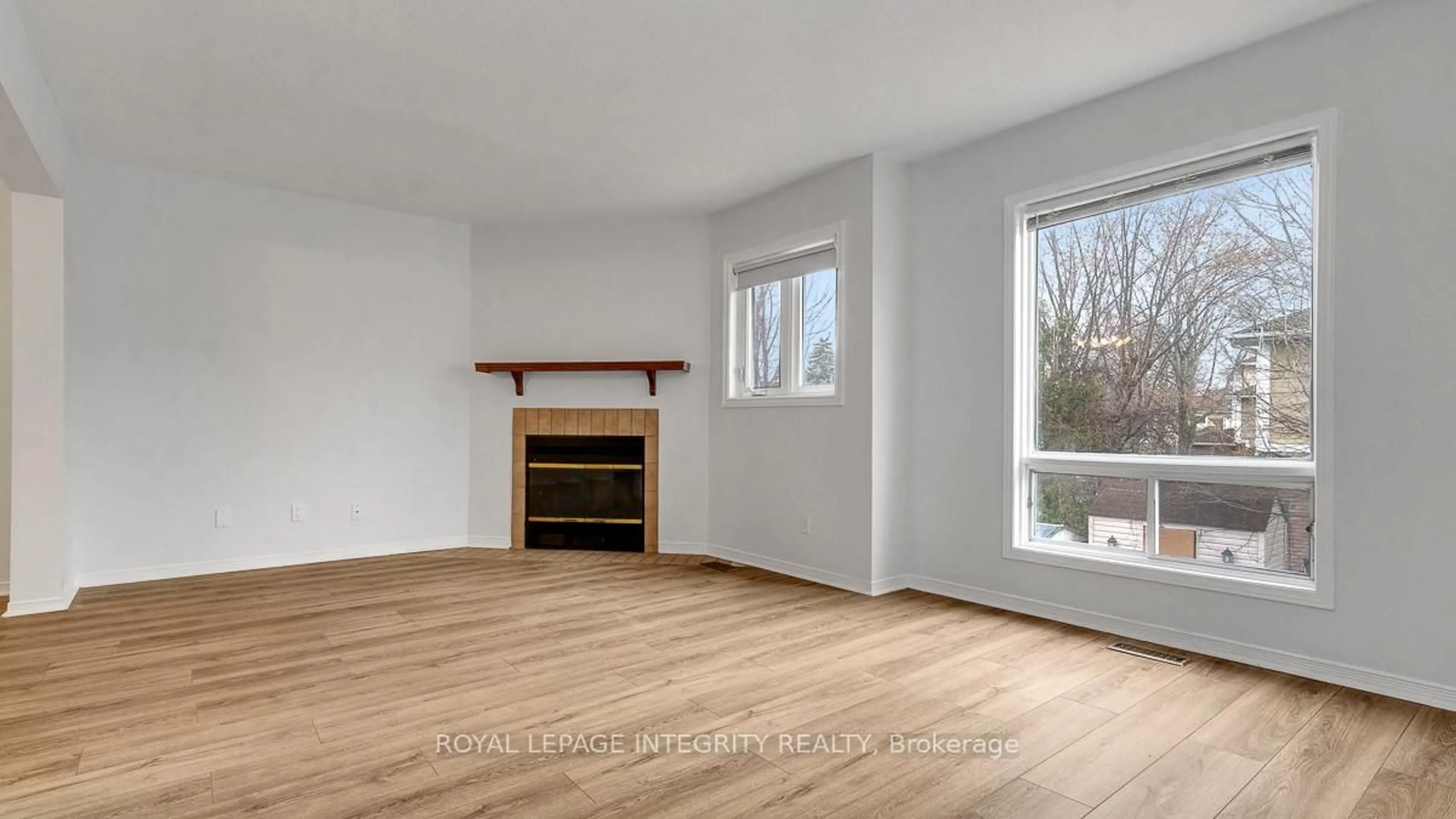 A pic of a room for 1563 Thurlow St, Orleans Ontario K4A 2K6