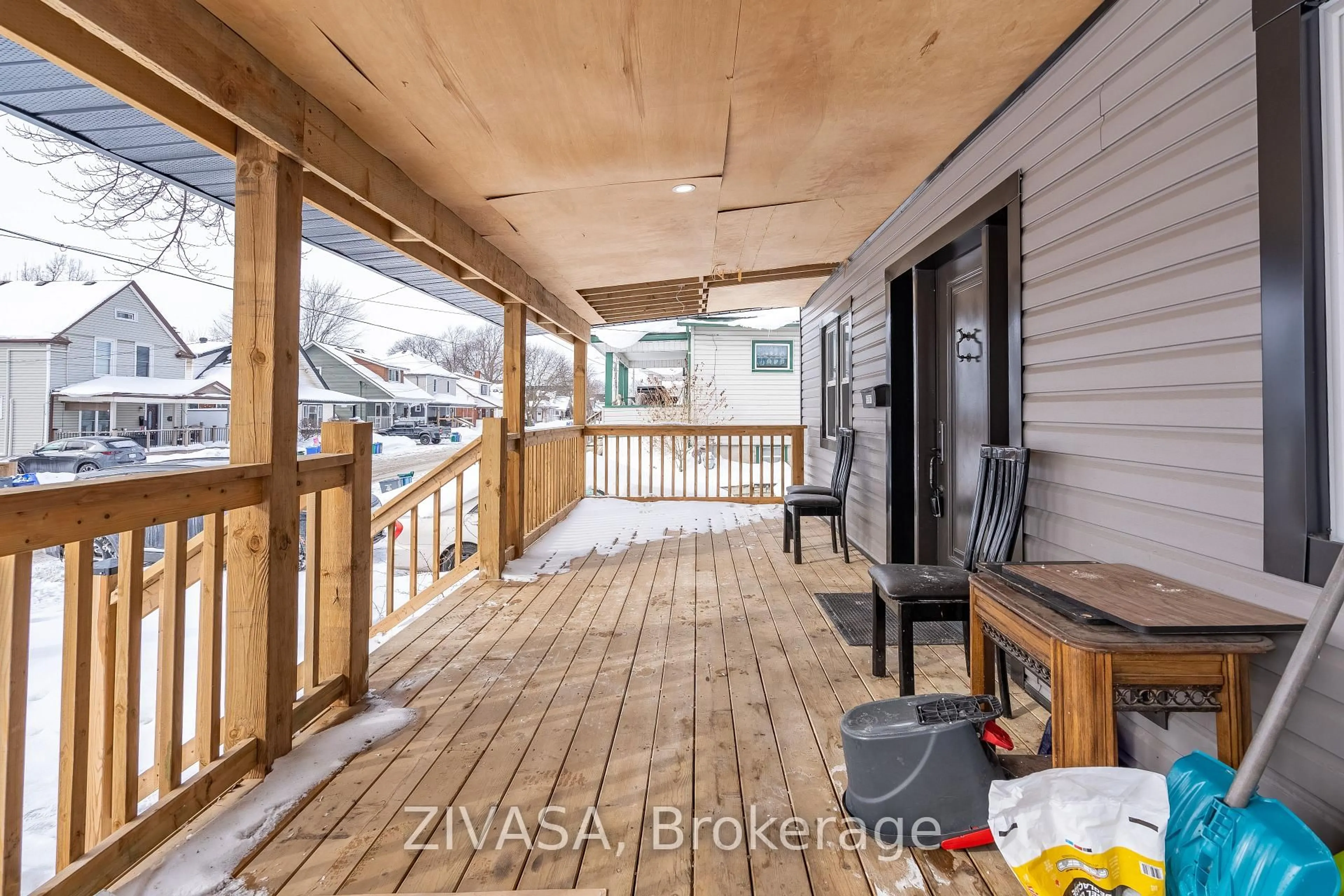 Unknown for 6367 Ker St, Niagara Falls Ontario L2G 1X7