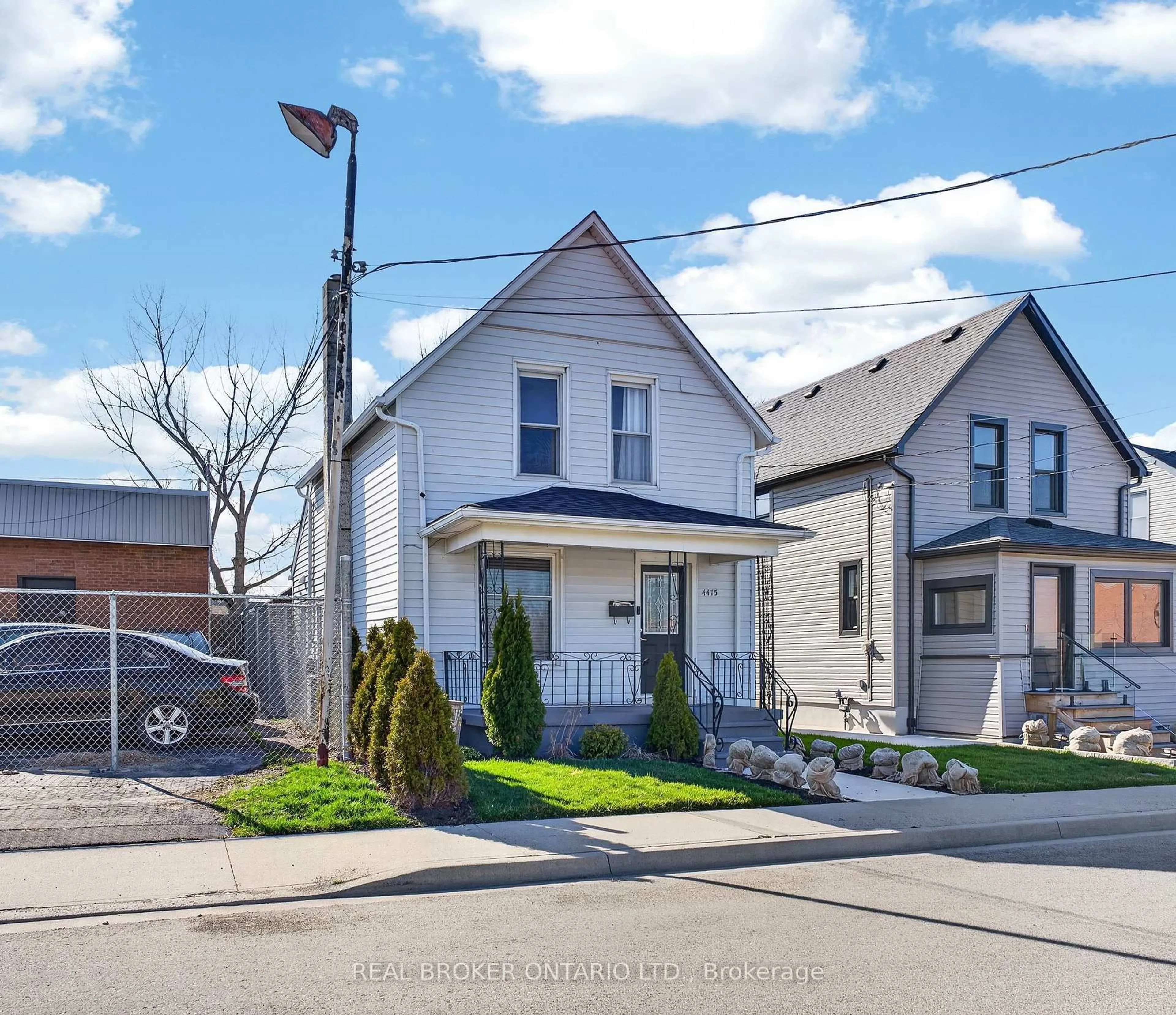 A pic from outside/outdoor area/front of a property/back of a property/a pic from drone, street for 4475 First Ave, Niagara Falls Ontario L2E 4G1