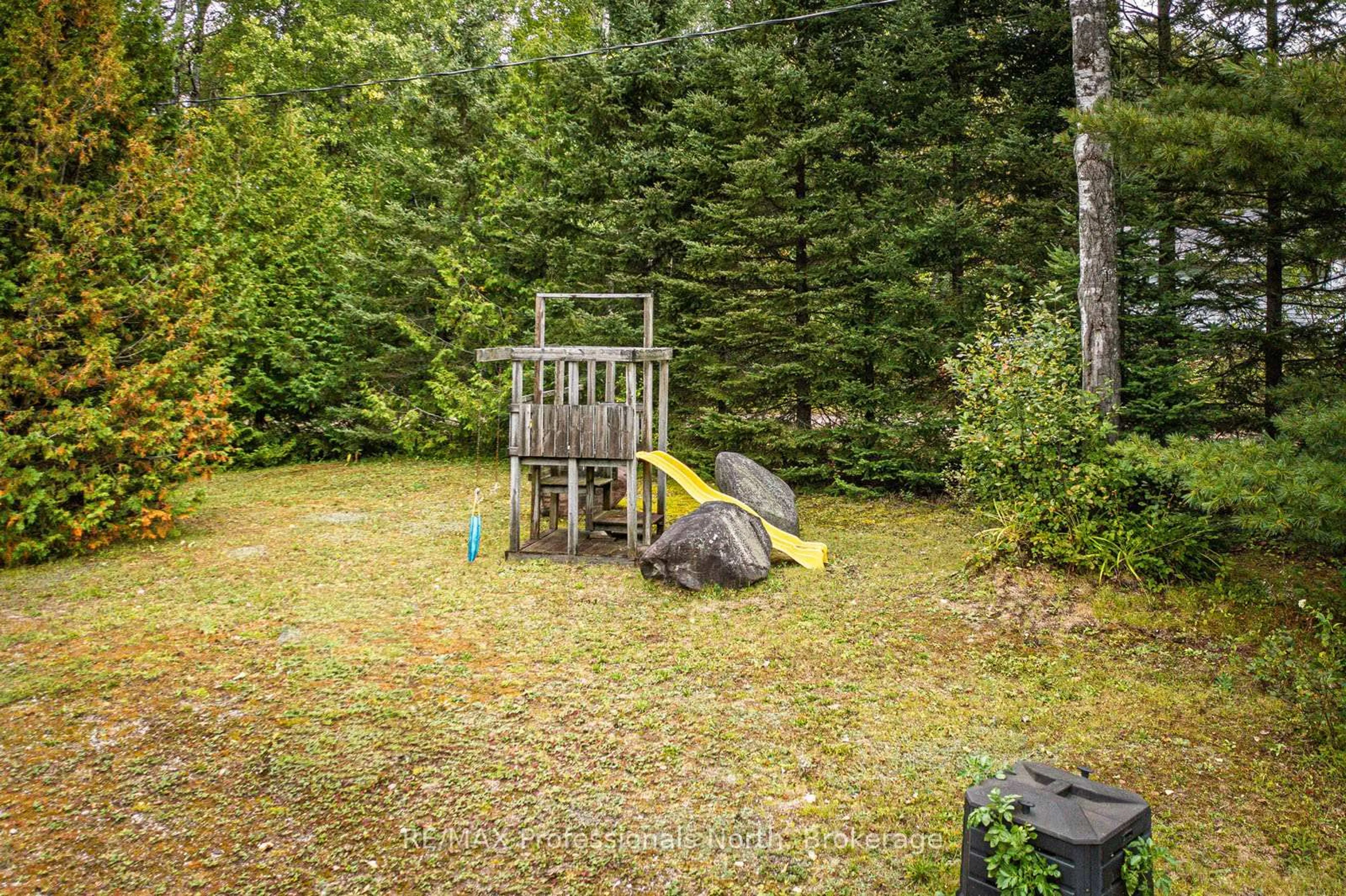 Shed for 66 Rain Lake Rd, Kearney Ontario P0A 1M0