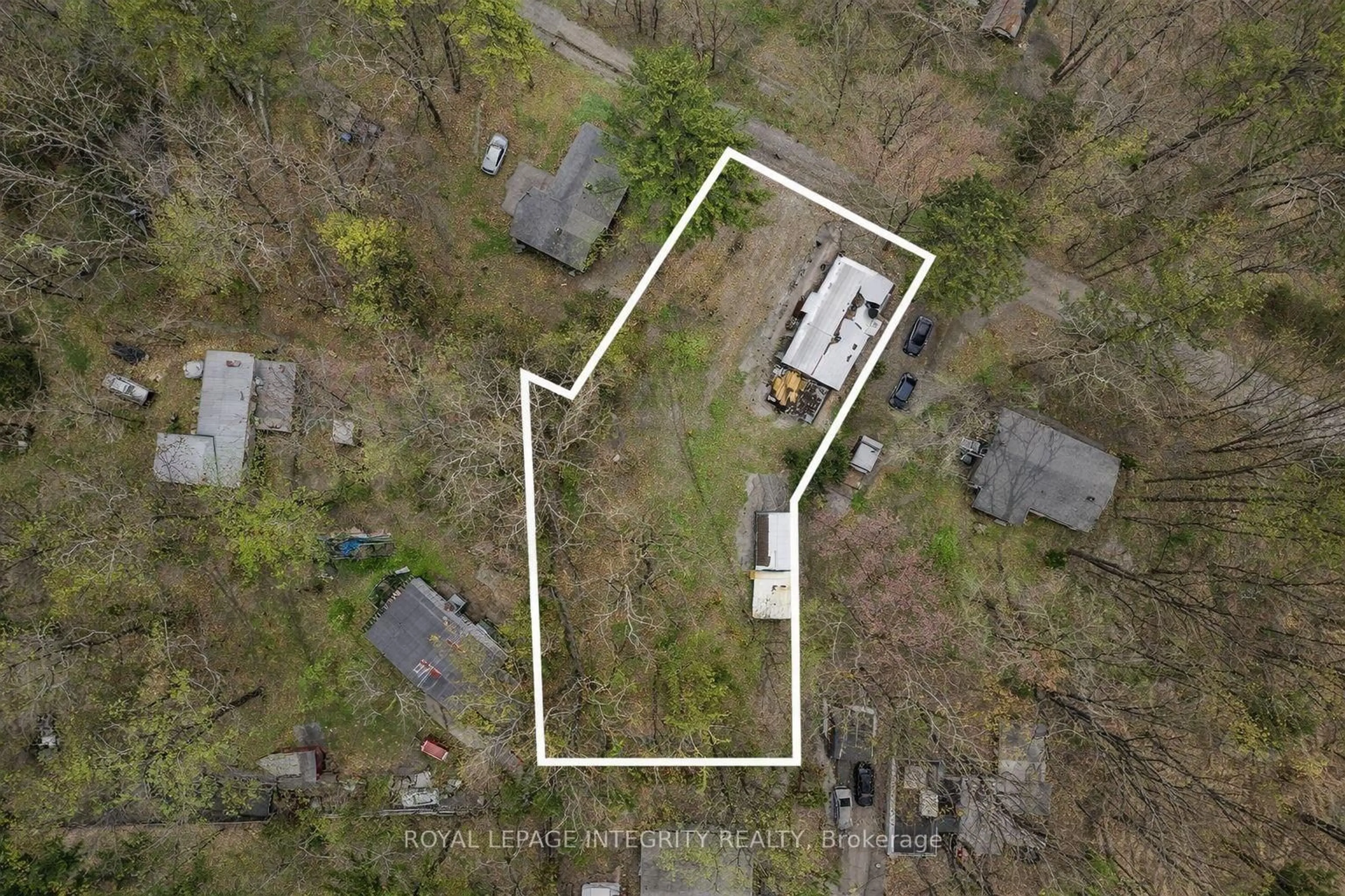 A pic from outside/outdoor area/front of a property/back of a property/a pic from drone, building for 191 Macmillan Lane, Ottawa Ontario K0A 3M0