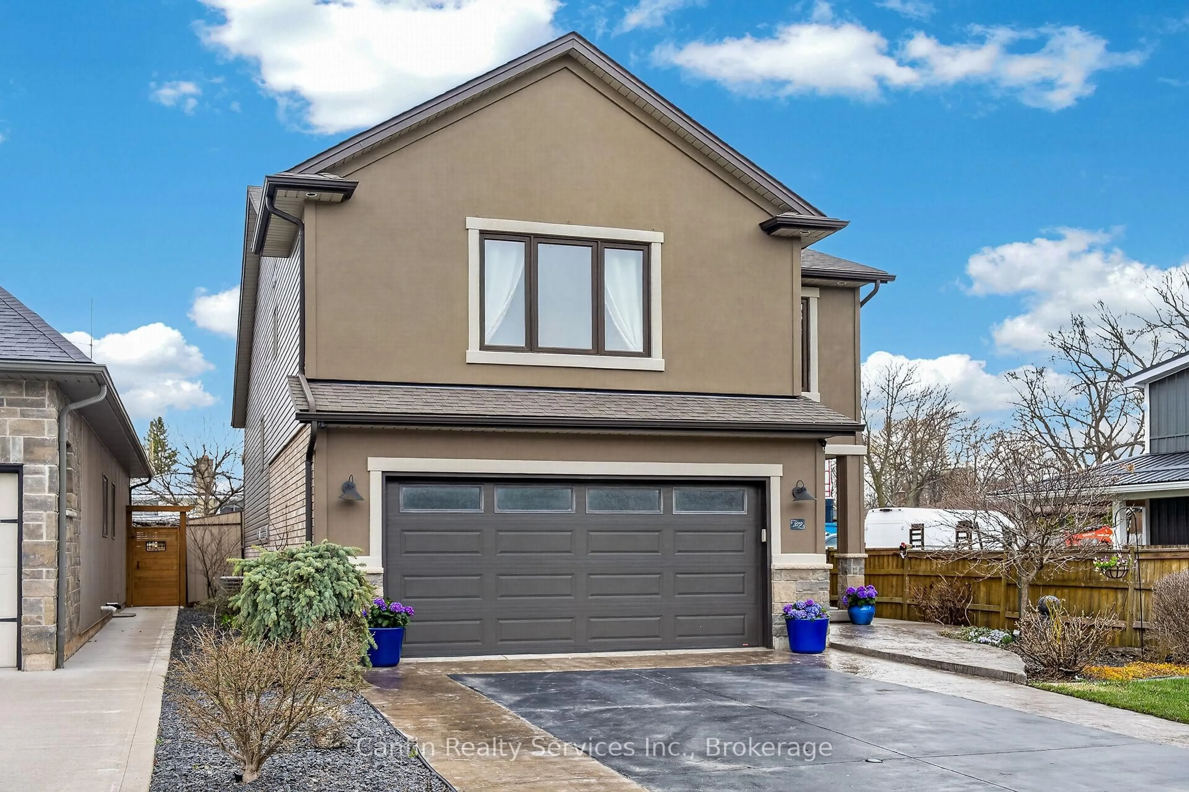 Home with vinyl exterior material, street for 379 Michael Dr, Welland Ontario L3C 0A5