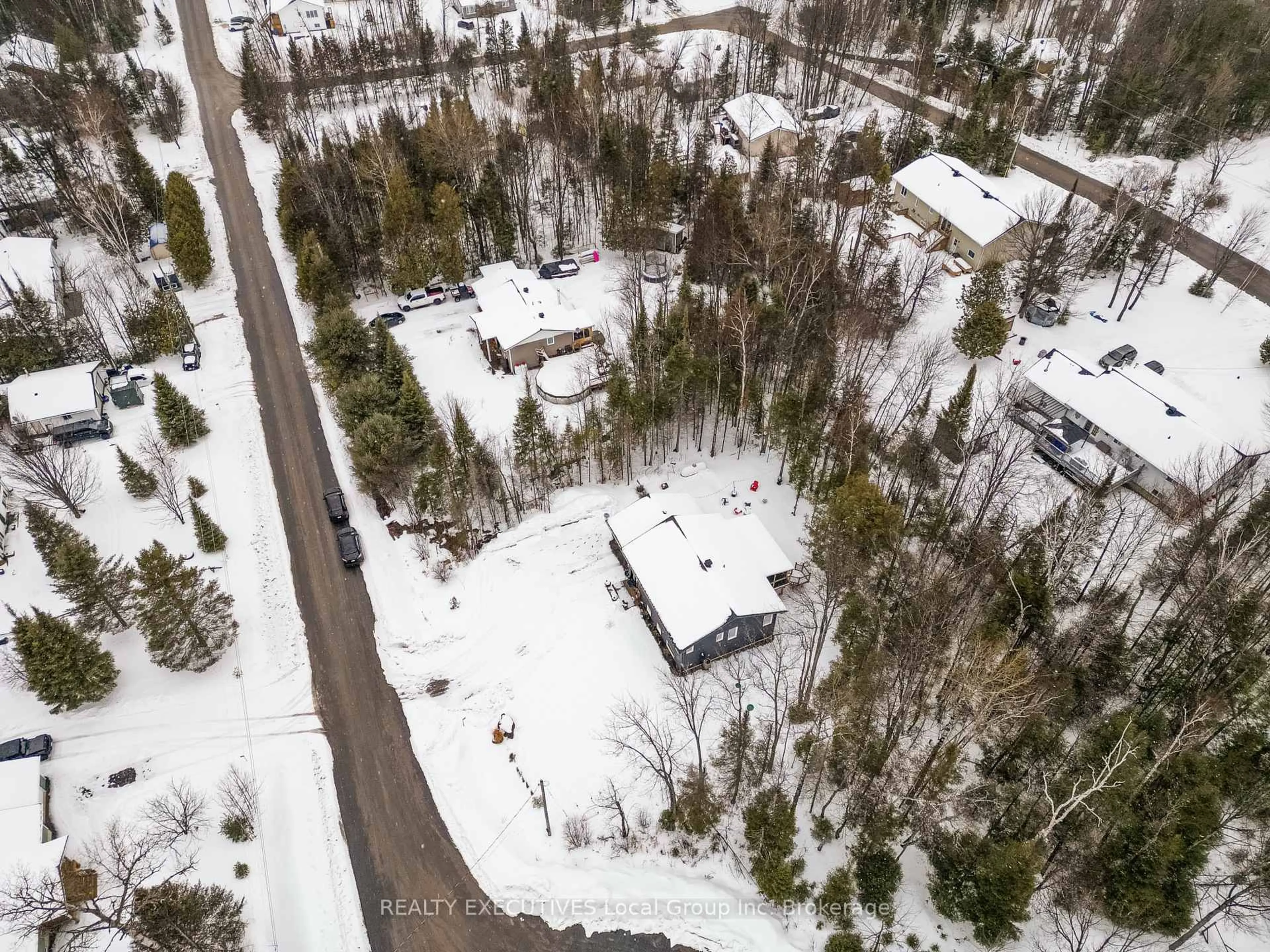 A pic from outside/outdoor area/front of a property/back of a property/a pic from drone, street for 61 Astor St, East Ferris Ontario P0H 1B0