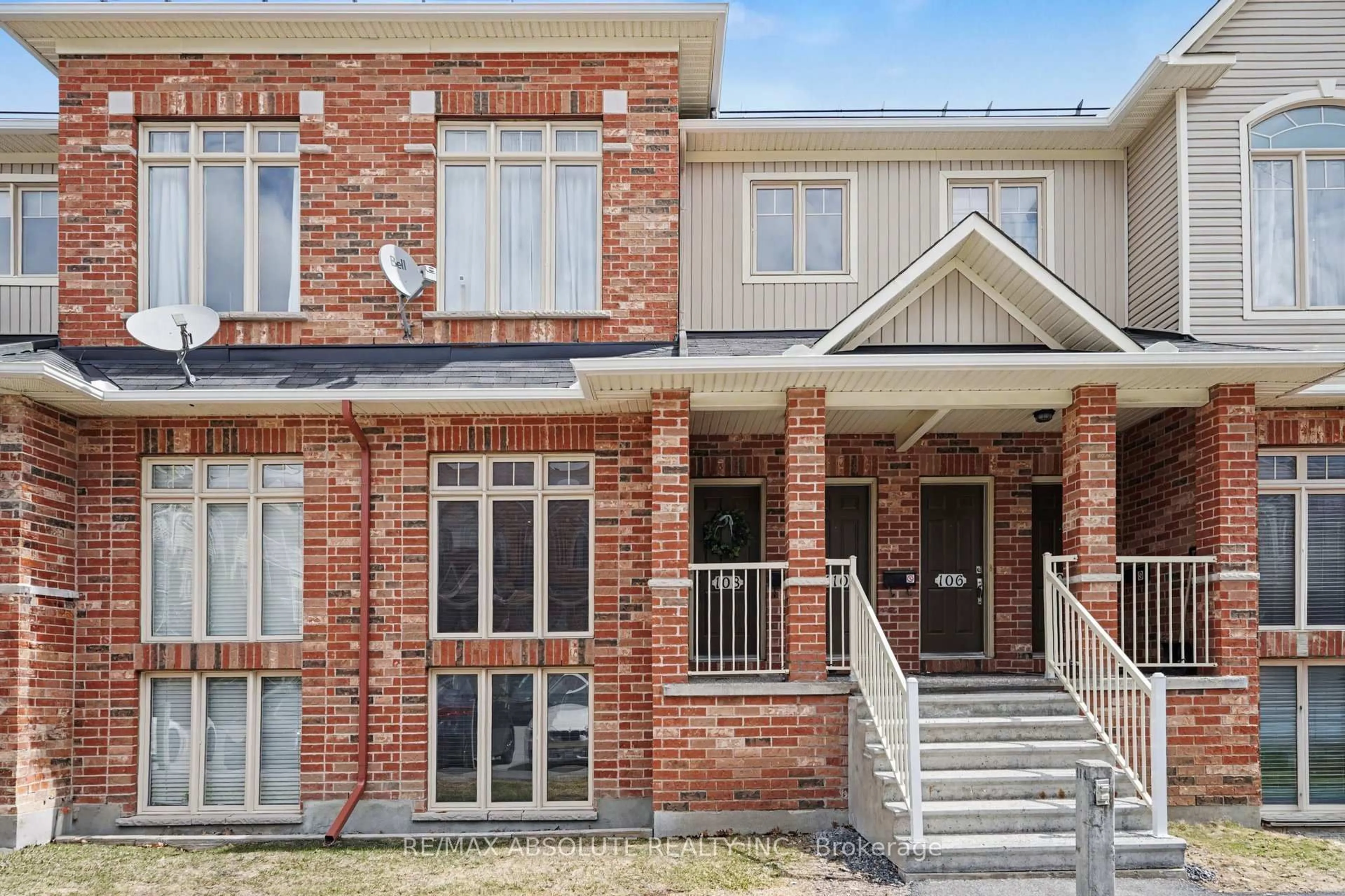 Home with brick exterior material, street for 1512 Walkley Rd #108, Ottawa Ontario K1V 2G7