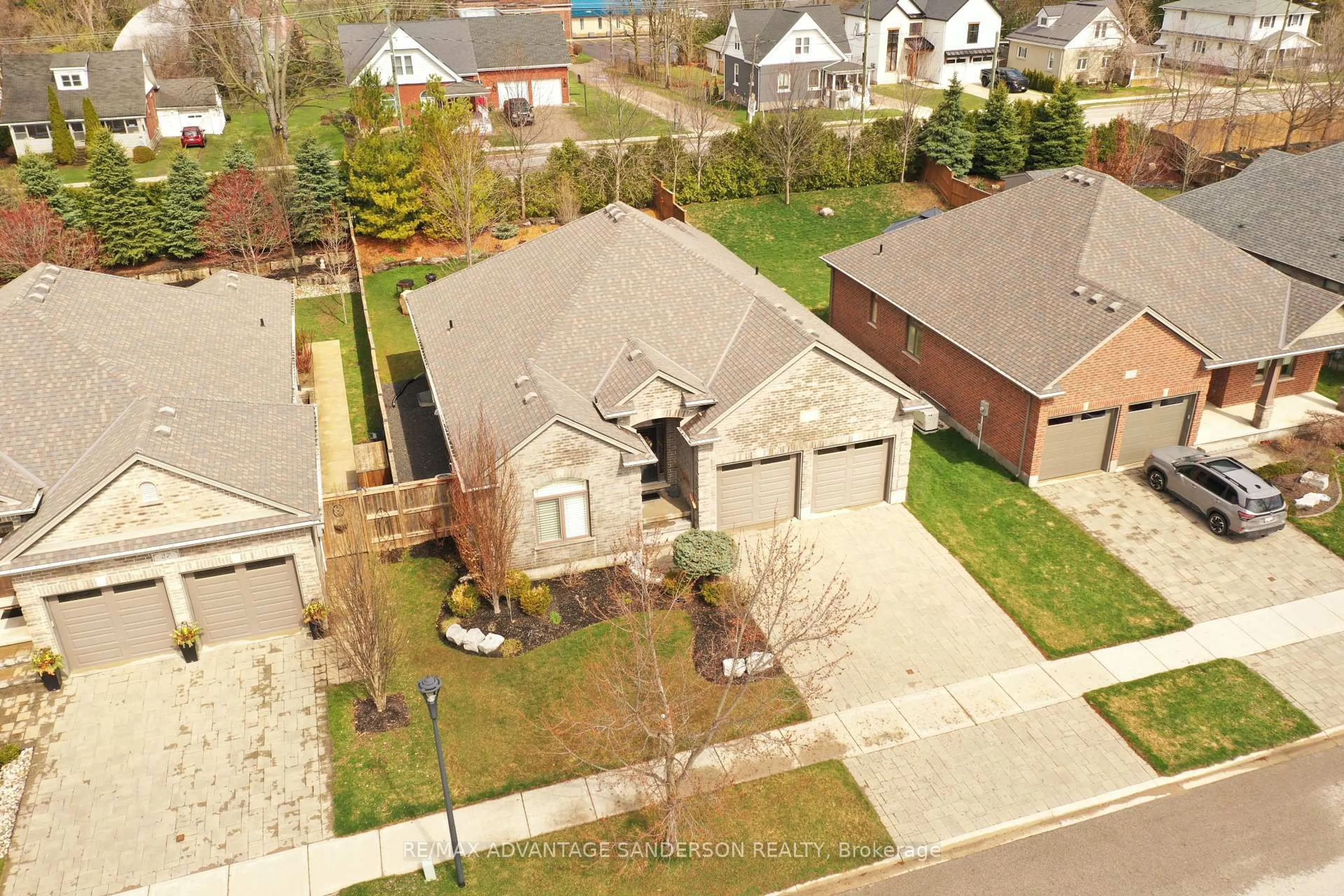 A pic from outside/outdoor area/front of a property/back of a property/a pic from drone, street for 23 Mayapple Cres, Middlesex Centre Ontario N0M 2A0