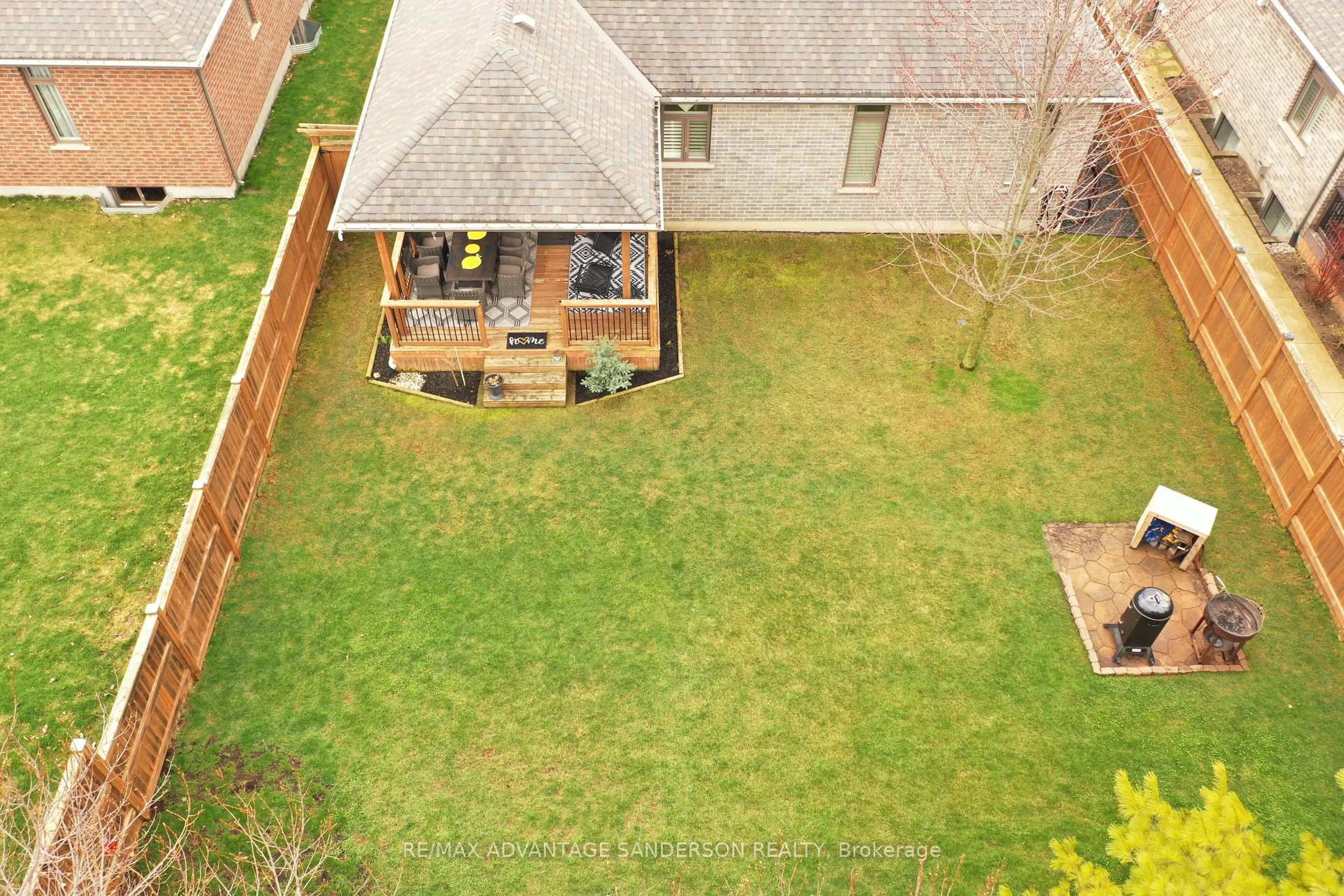 A pic from outside/outdoor area/front of a property/back of a property/a pic from drone, street for 23 Mayapple Cres, Middlesex Centre Ontario N0M 2A0