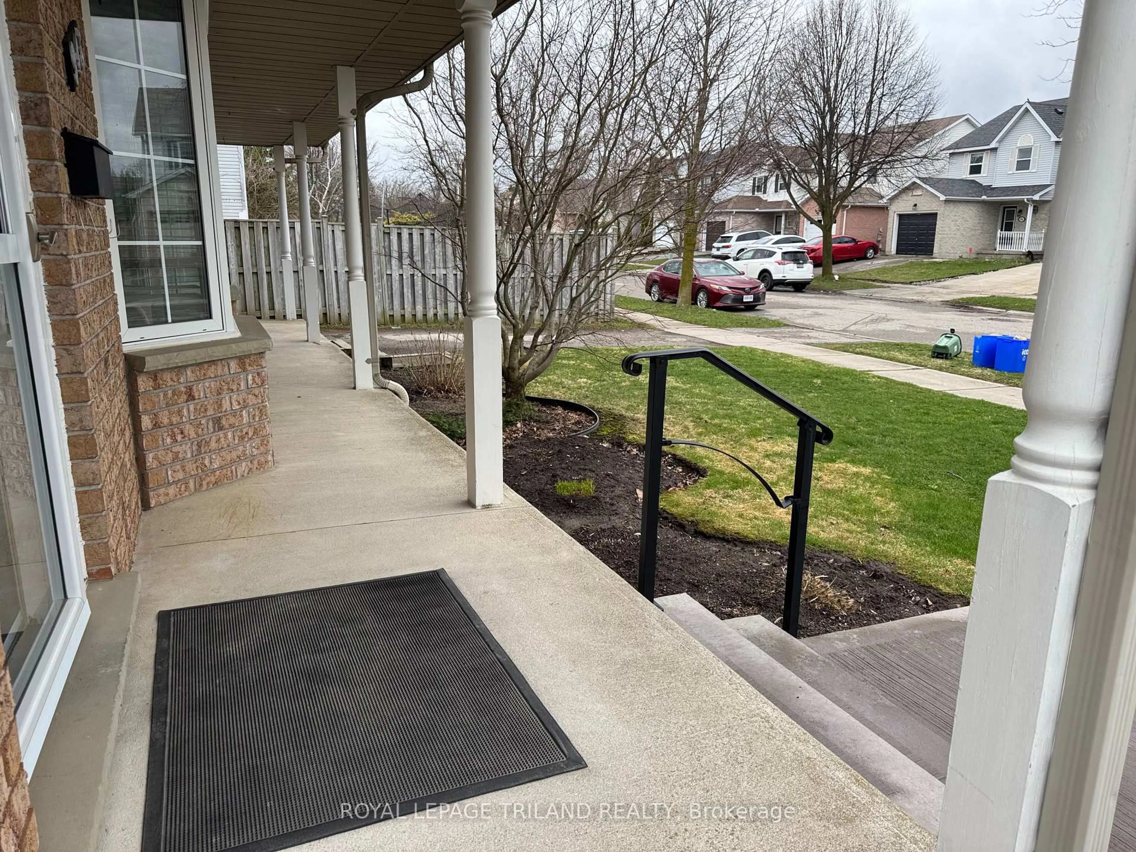 Unknown for 943 Thistledown Way, London North Ontario N6G 4Z6