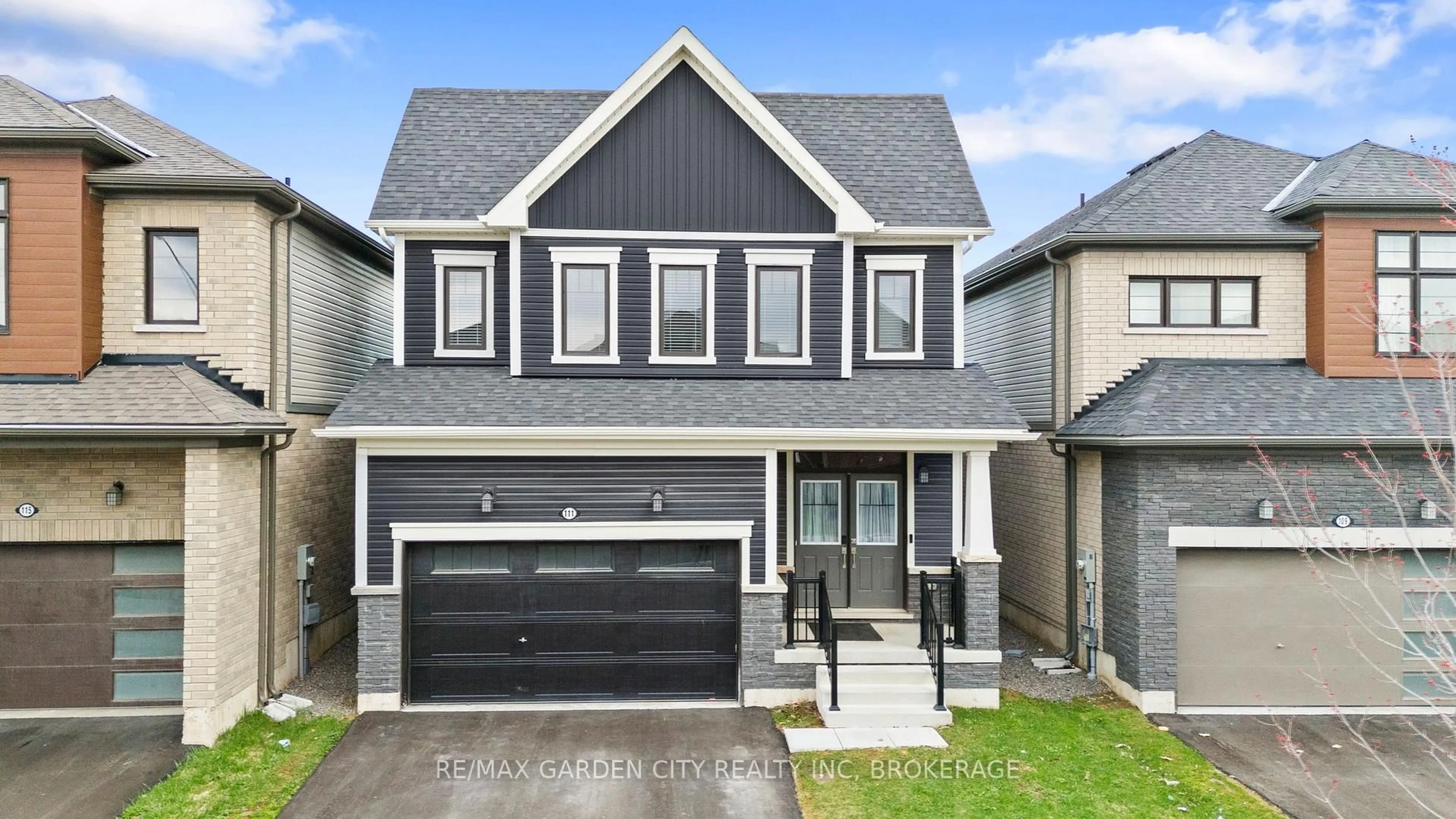 Home with vinyl exterior material, street for 111 Sunflower Cres, Thorold Ontario L3B 0L1