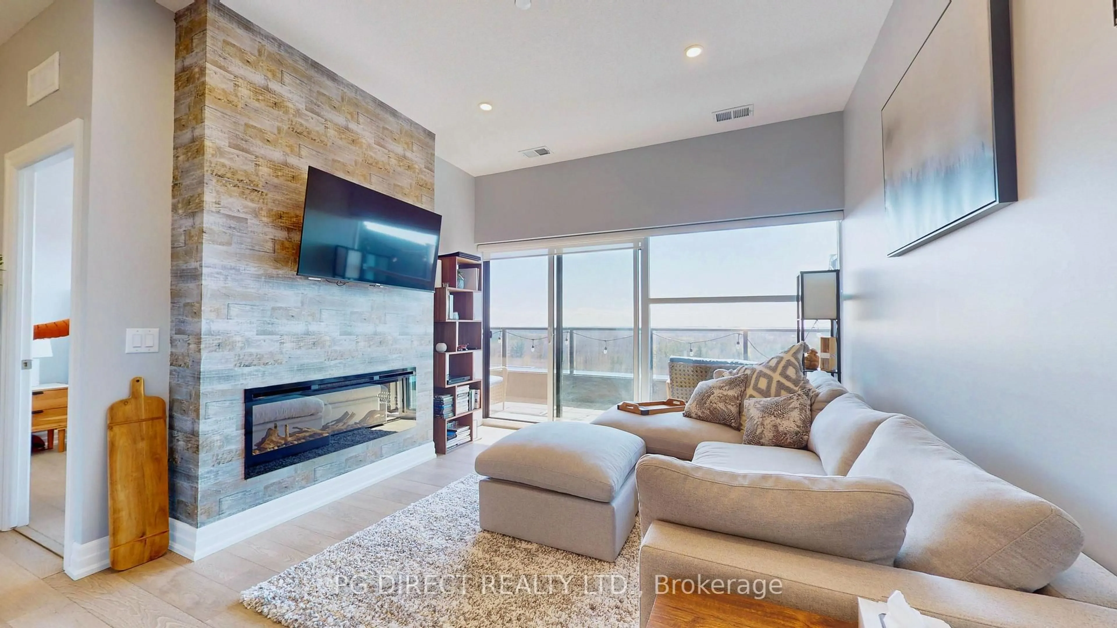 Living room with furniture, unknown for 1880 Gordon St #1101, Guelph Ontario N1L 0P5