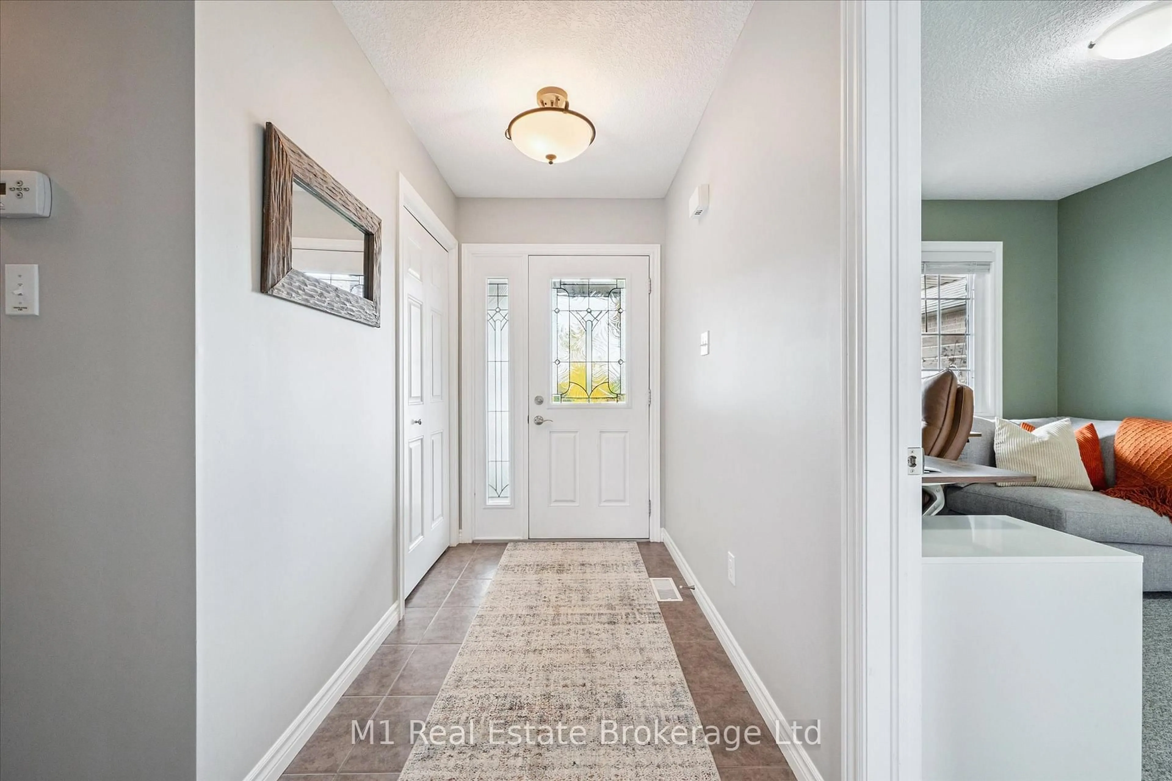 Indoor entryway for 79 Spencer Dr, Centre Wellington Ontario N0B 1S0