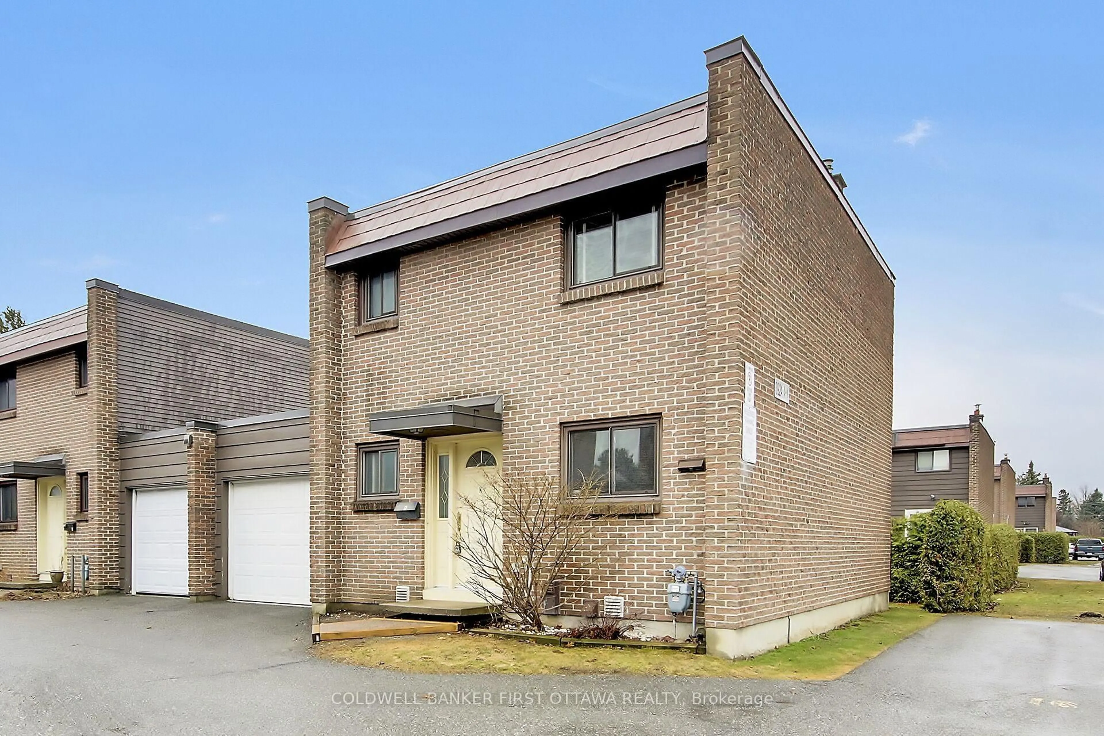 Home with brick exterior material, street for 3924K Old Richmond Rd #30, Ottawa Ontario K2H 5C6