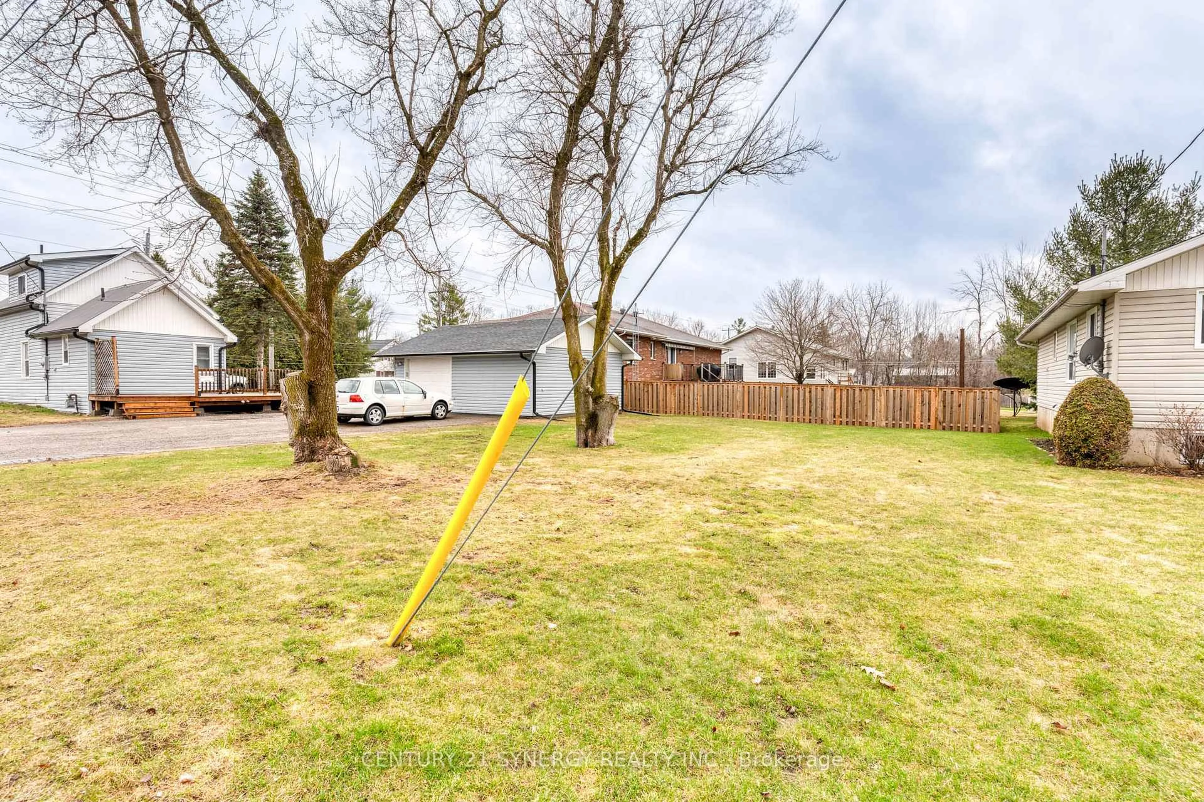 A pic from outside/outdoor area/front of a property/back of a property/a pic from drone, street for 19 South St, Perth Ontario K7H 2G3