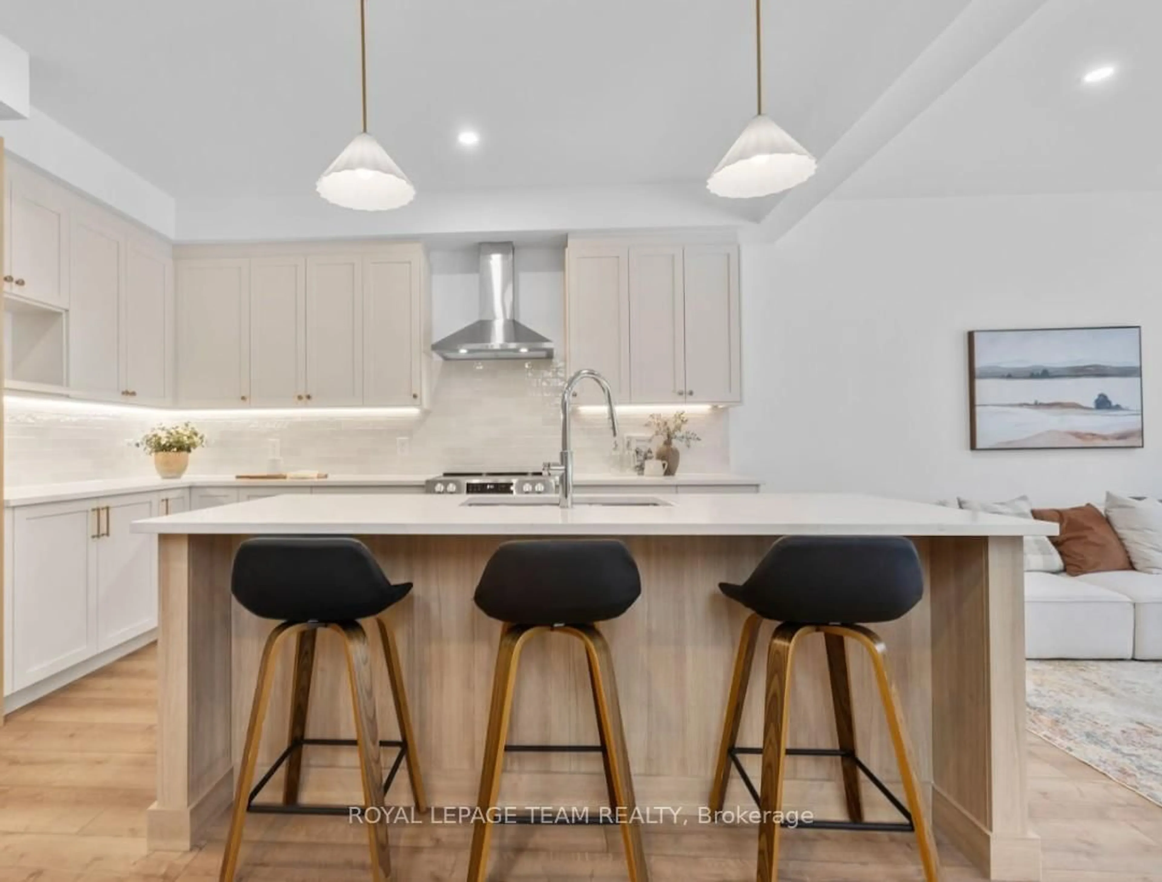 Contemporary kitchen, unknown for 734 TAILSLIDE Private, Carp Ontario K0A 1L0