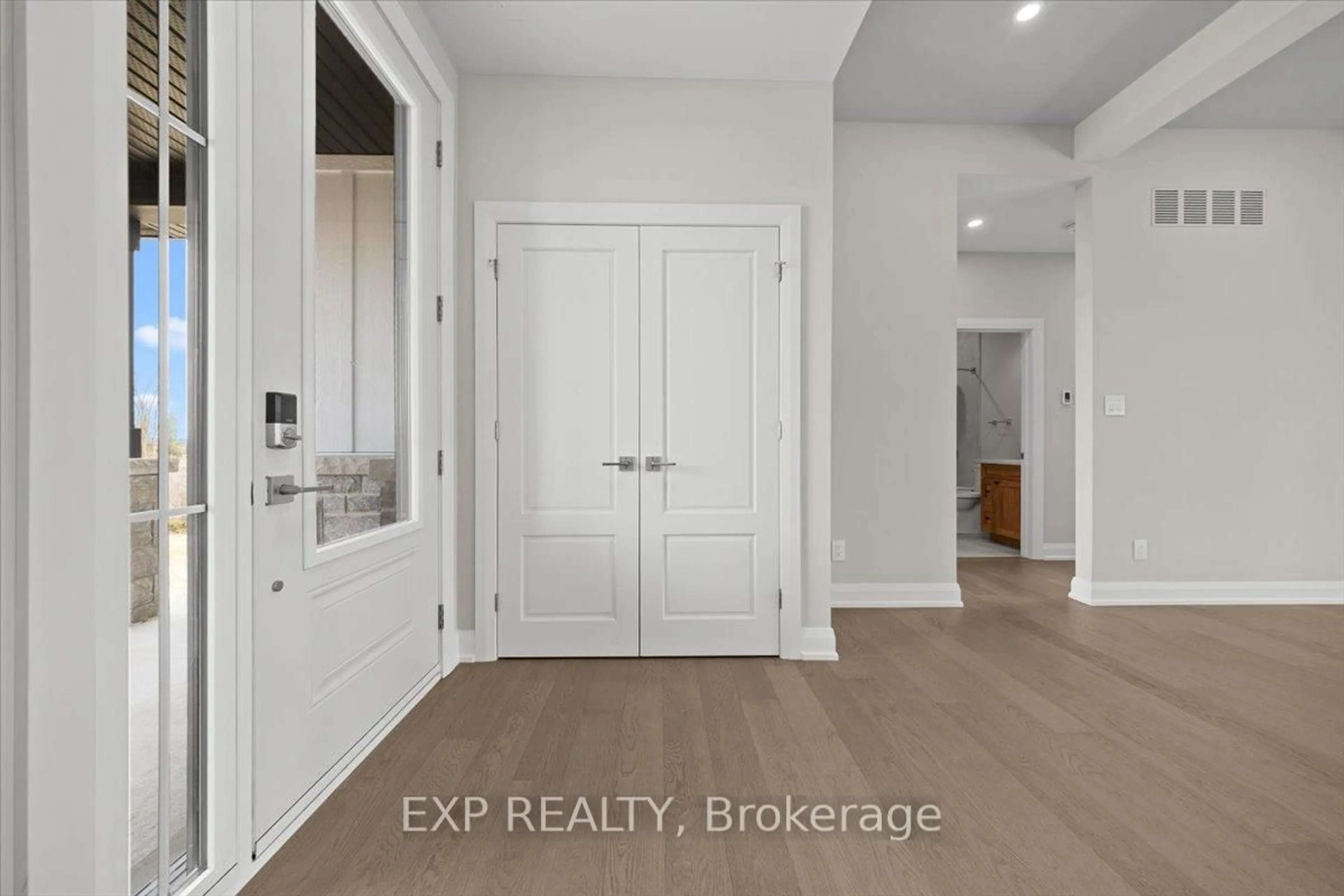 Indoor entryway for 1160 Slater Rd, North Grenville Ontario K0G 1J0