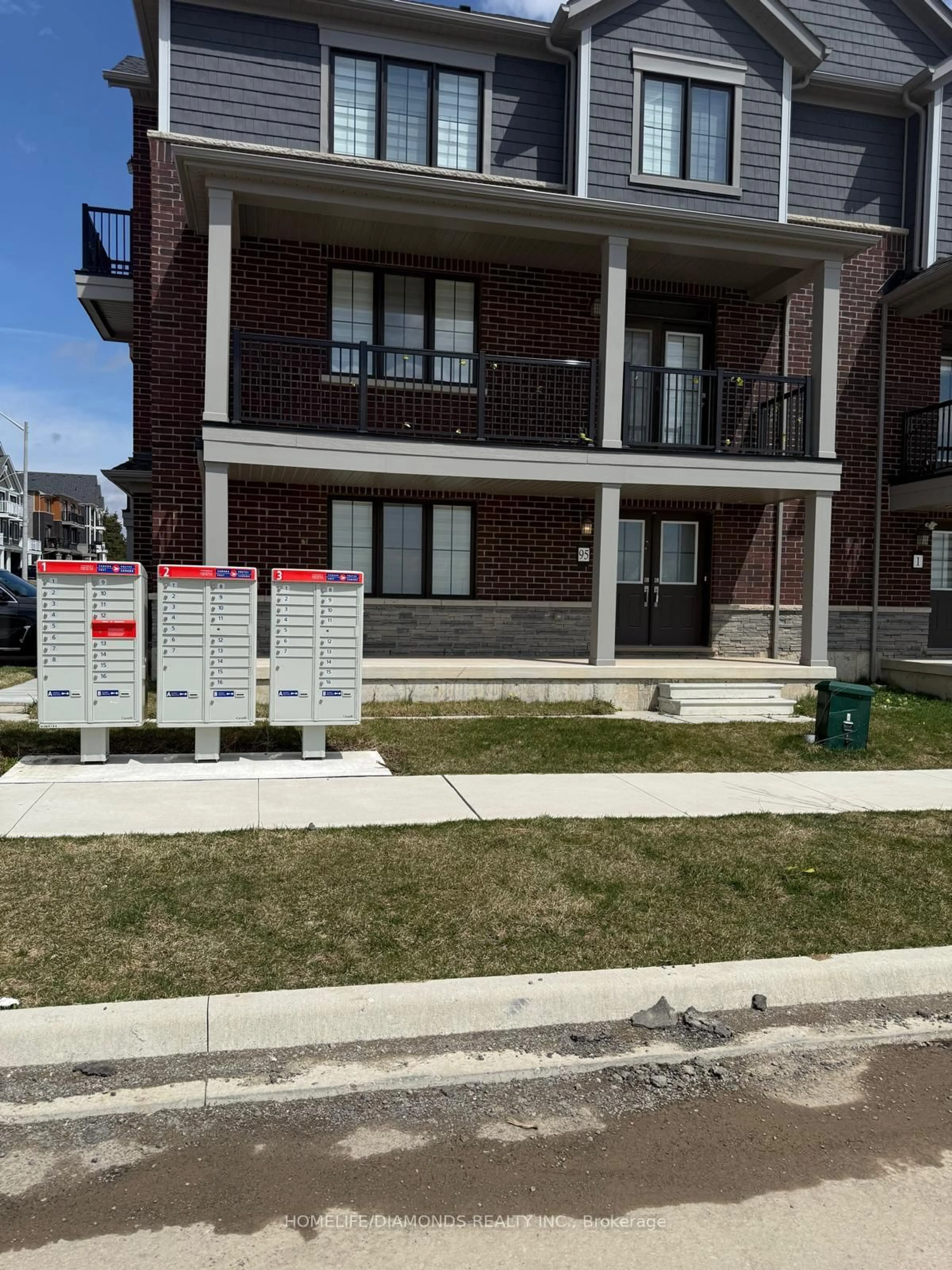 Home with brick exterior material, street for 95 NORWICH Cres, Haldimand Ontario N0J 0B4