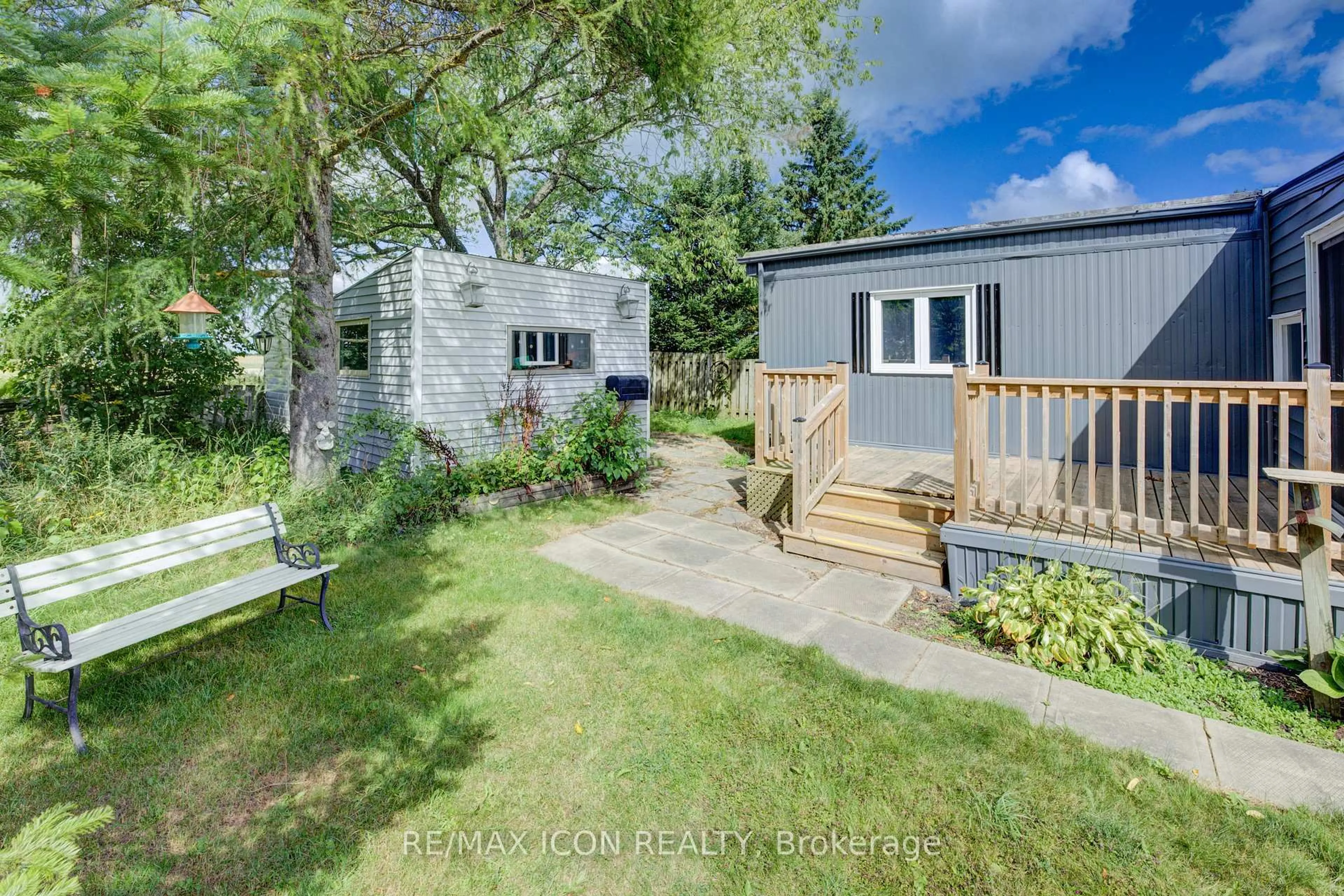 Unknown for 25 Grand Vista Cres, Wellington North Ontario N0G 2L0