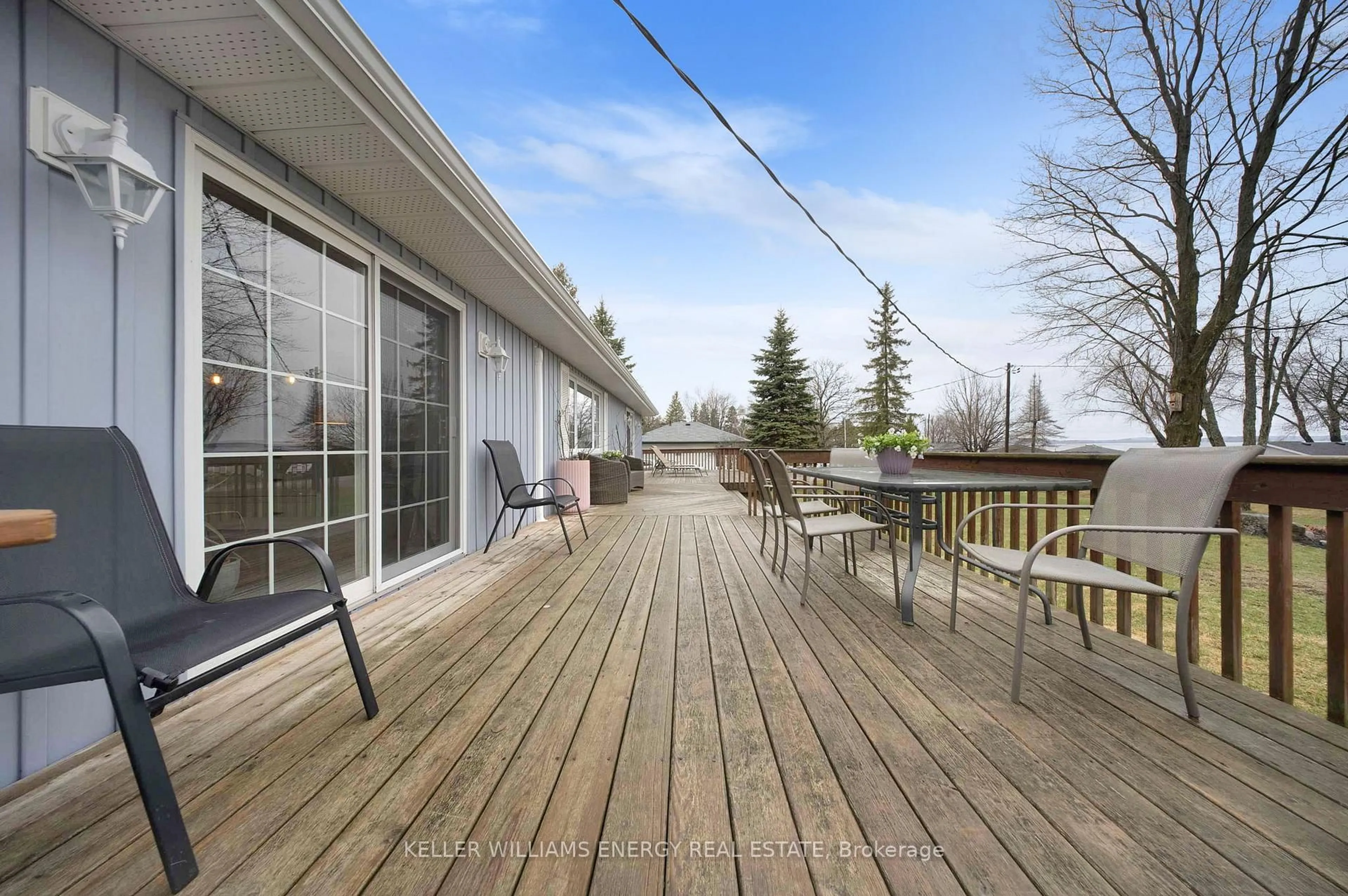 Patio, unknown for 251 Lakeshore Dr, Kawartha Lakes Ontario K0A 1M0