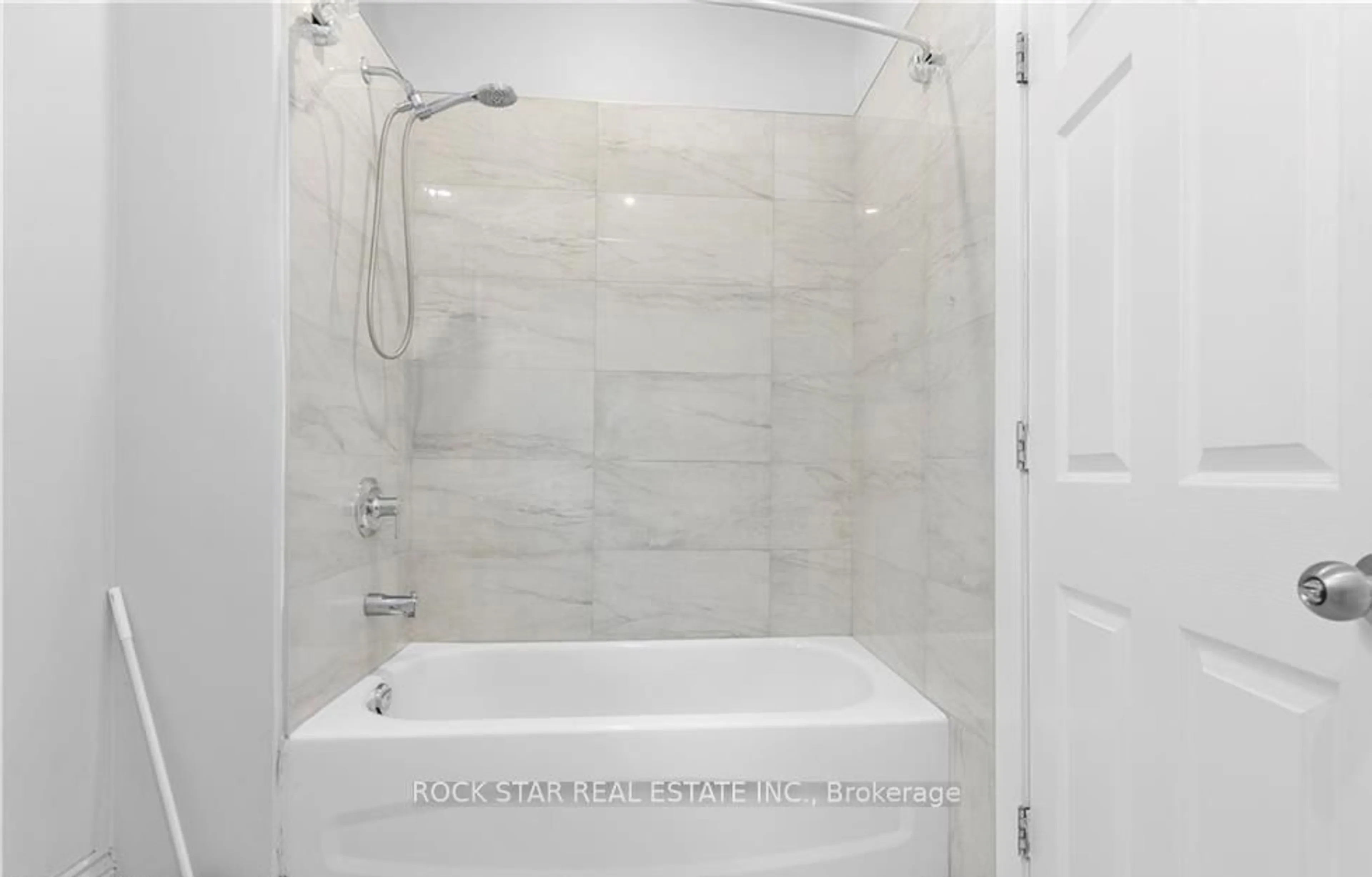 Contemporary bathroom, ceramic/tile floor for 235 Hamilton Rd, London East Ontario N5Z 1P9