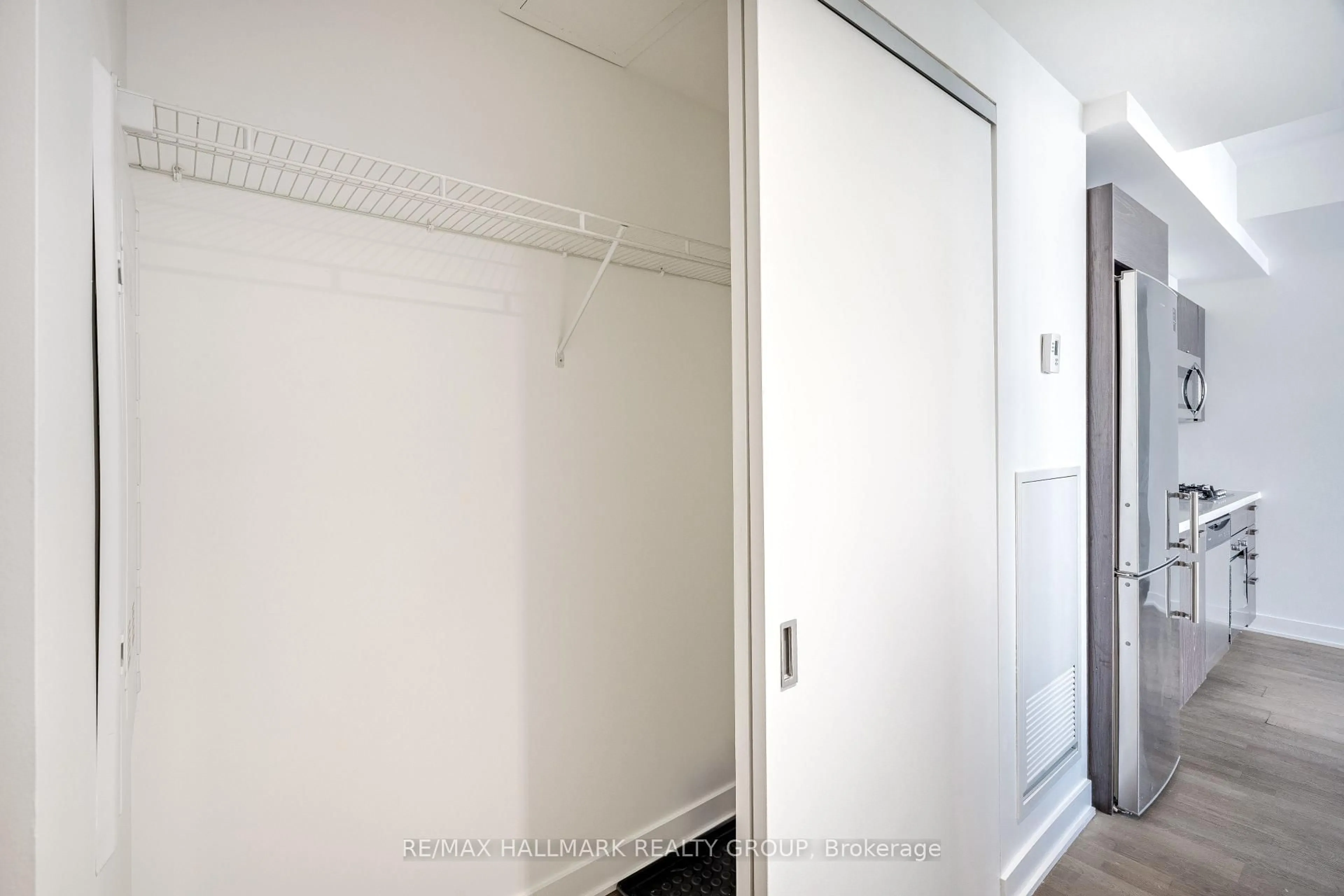 Unknown for 203 Catherine St #710, Ottawa Ontario K2P 1J5