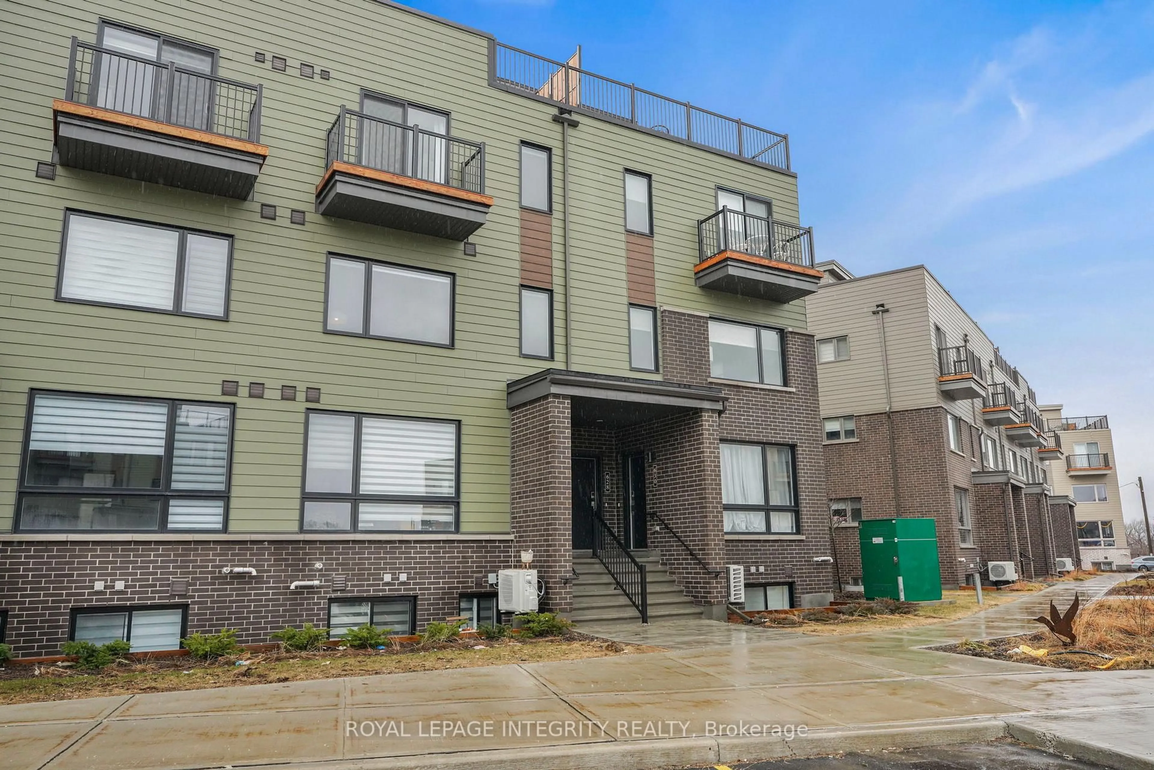 Home with brick exterior material, unknown for 626 Mishi Private, Ottawa Ontario K1K 0P2