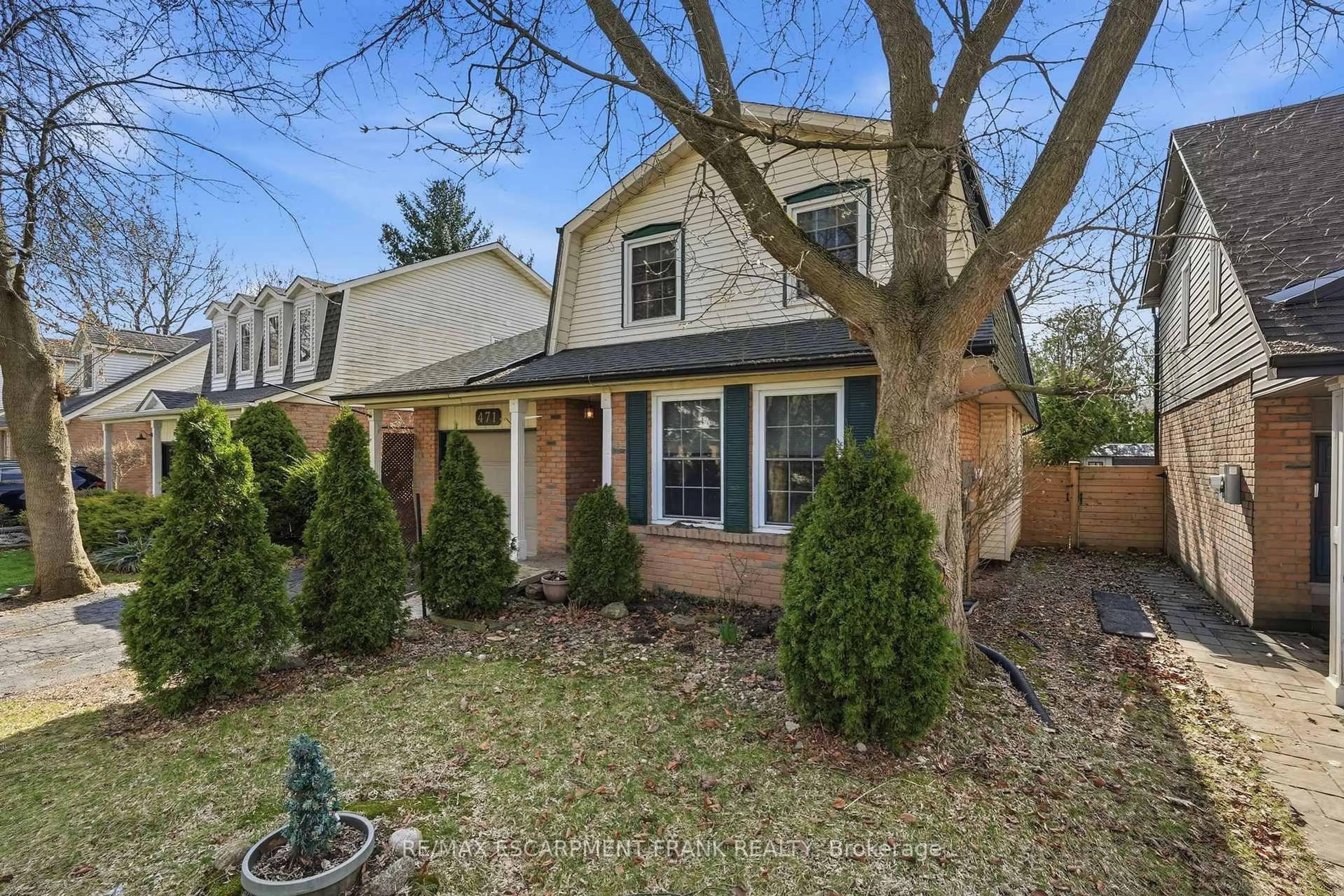 Unknown for 471 KNIGHTSBRIDGE Cres, Hamilton Ontario L9G 3S4