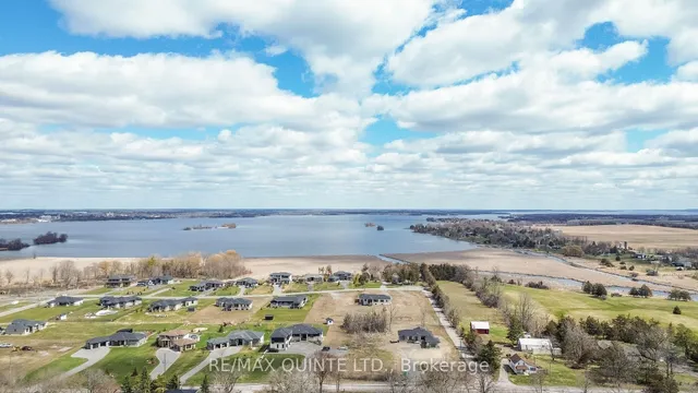 638 County Road 28, Prince Edward County 4