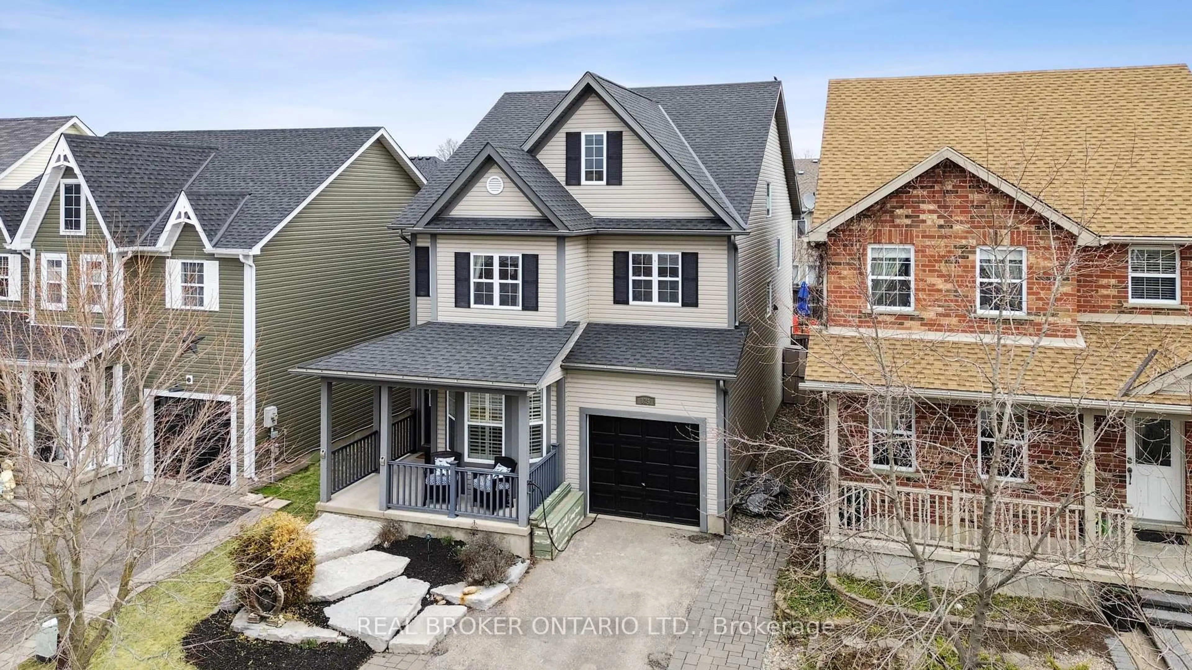 A pic from outside/outdoor area/front of a property/back of a property/a pic from drone, street for 124 Ridge Top Cres, Guelph/Eramosa Ontario N0B 2K0