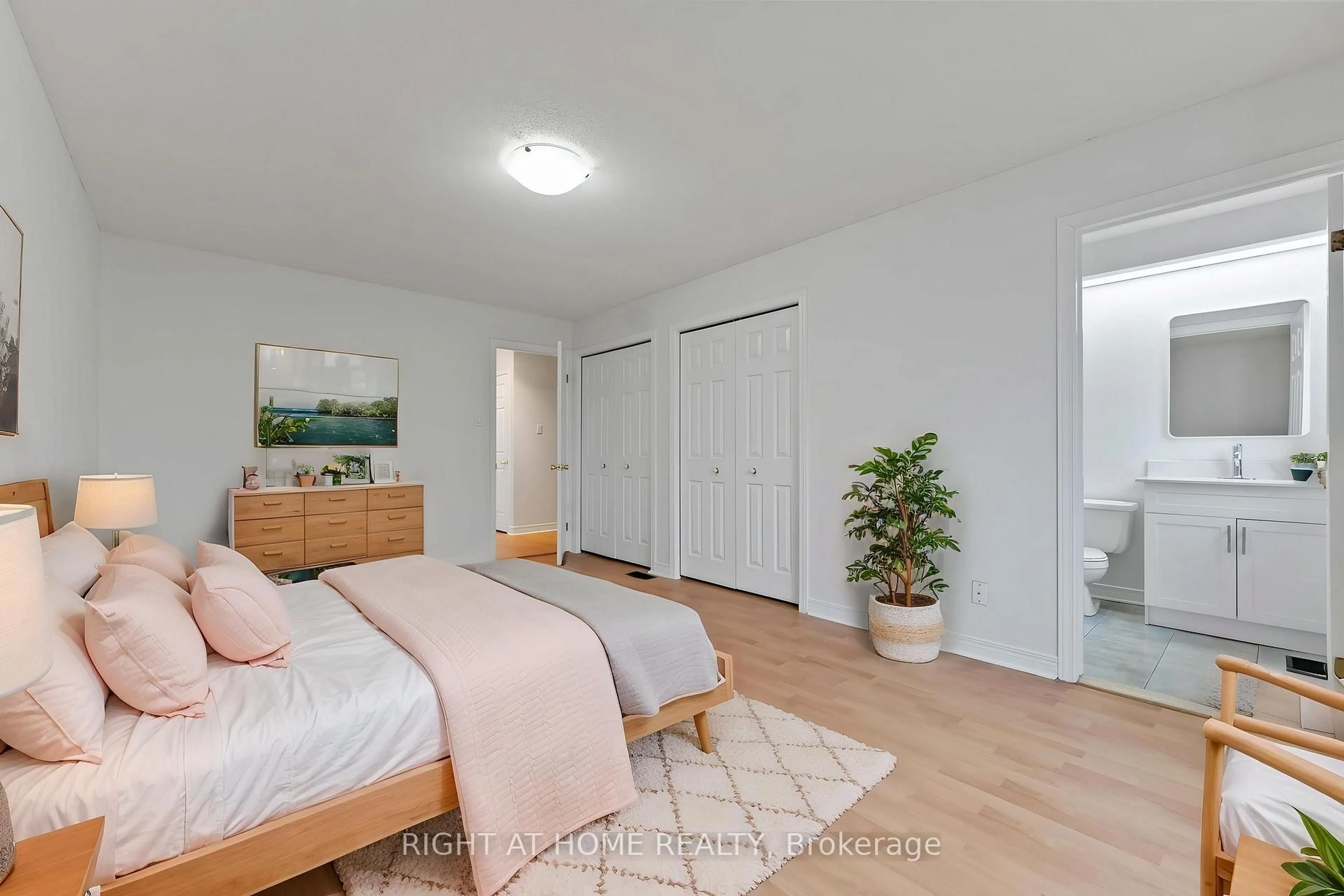 A pic of a room for 17 Locheland Cres, Ottawa Ontario K2G 6H2