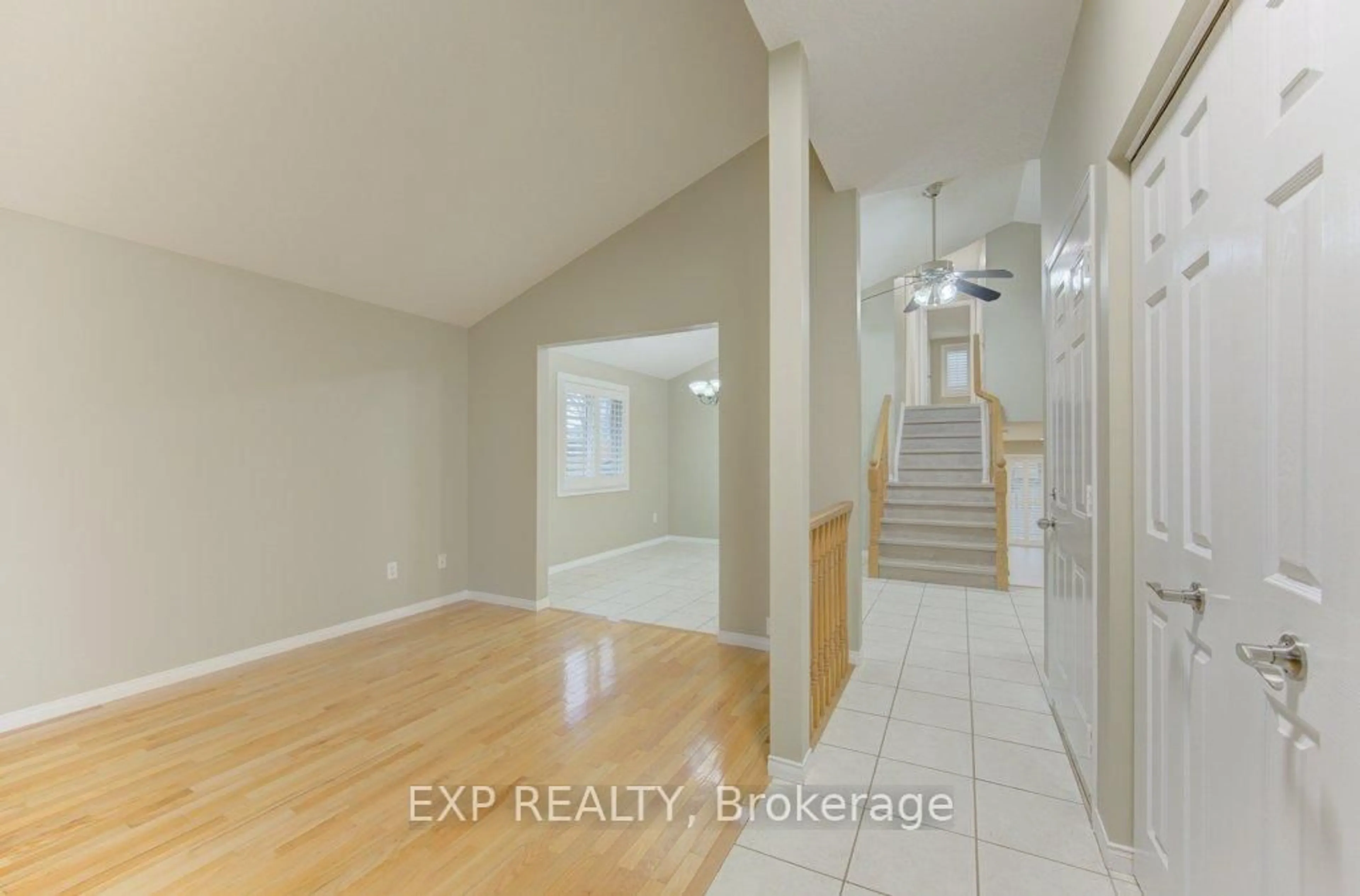 Indoor entryway for 431 Lausanne Cres, Waterloo Ontario N2T 2X6