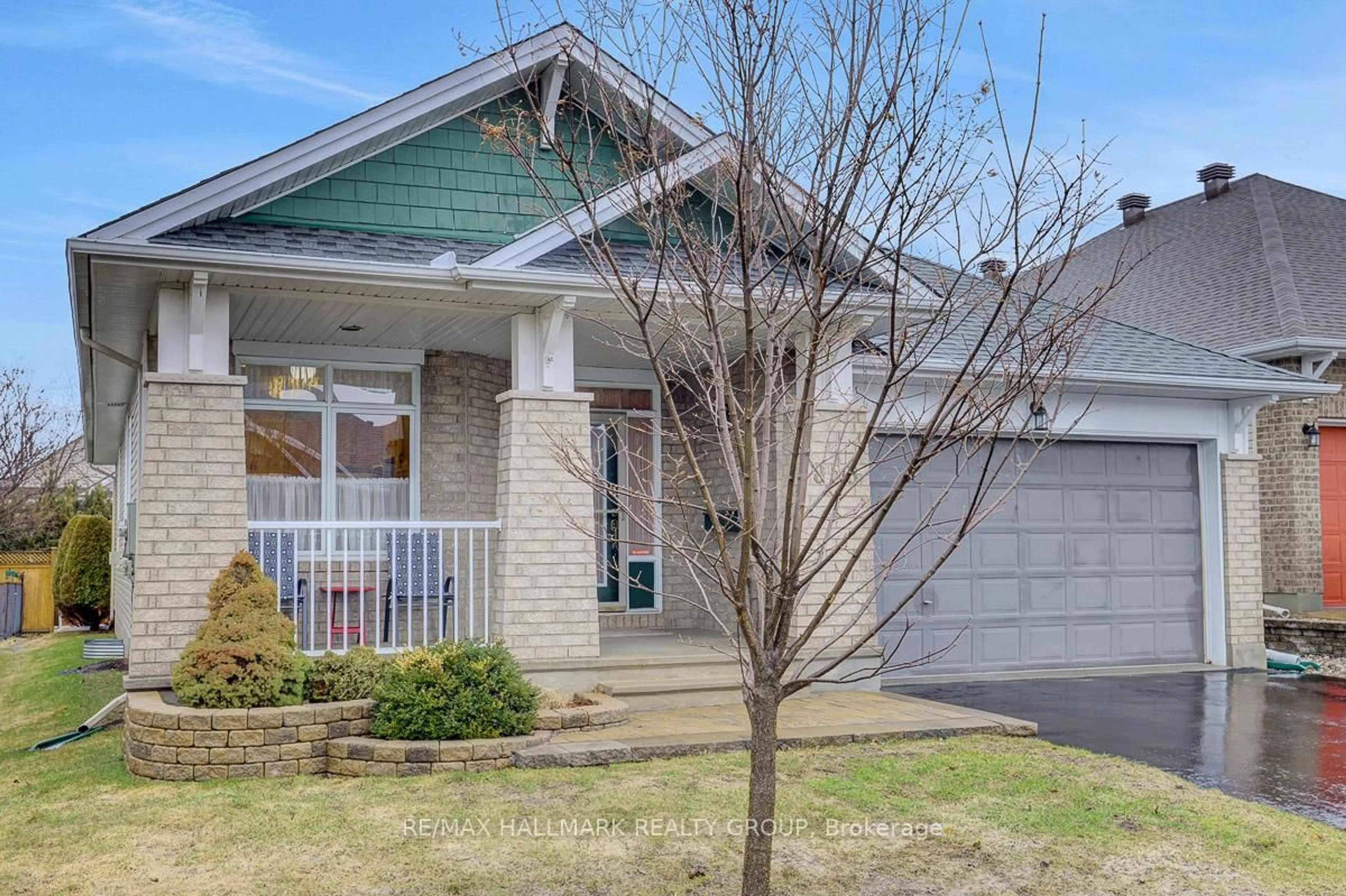 Home with brick exterior material, street for 853 Swallowtail Cres, Ottawa Ontario K4A 4M5