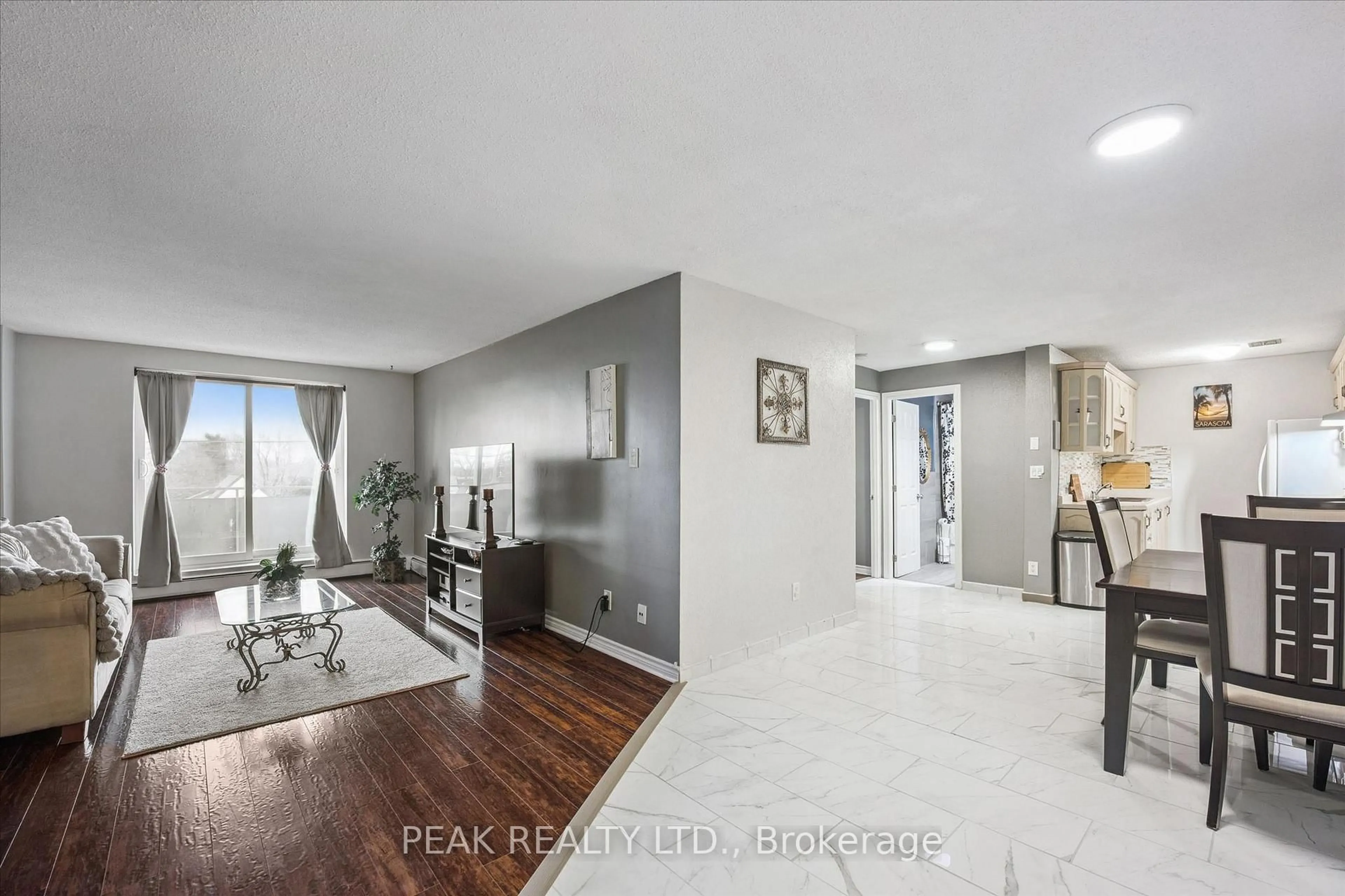 Unknown for 893 Concession St #202, Hamilton Ontario L8V 1E7