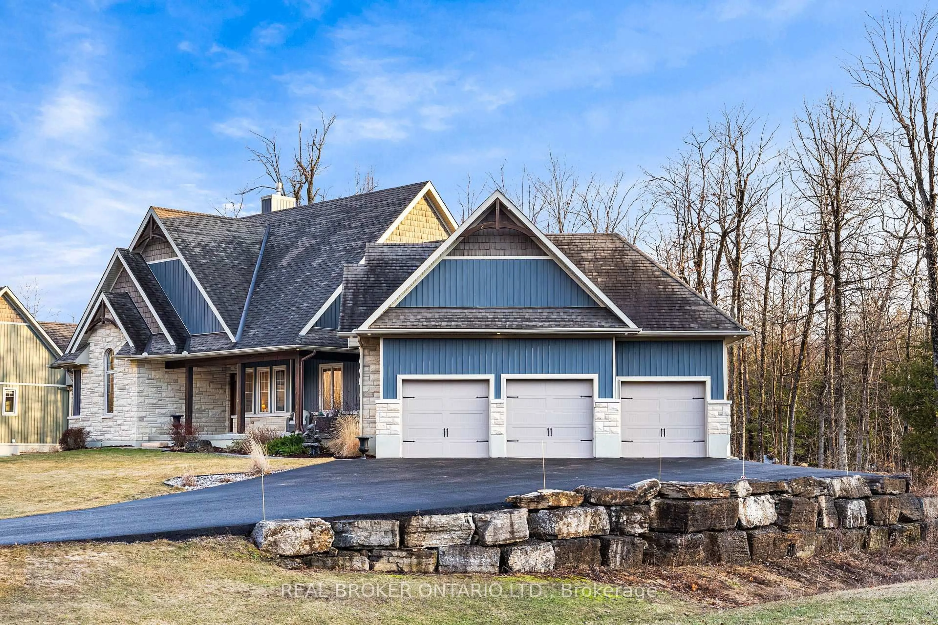 Home with vinyl exterior material, unknown for 238 Justin Dr, Carleton Place Ontario K7C 0C4