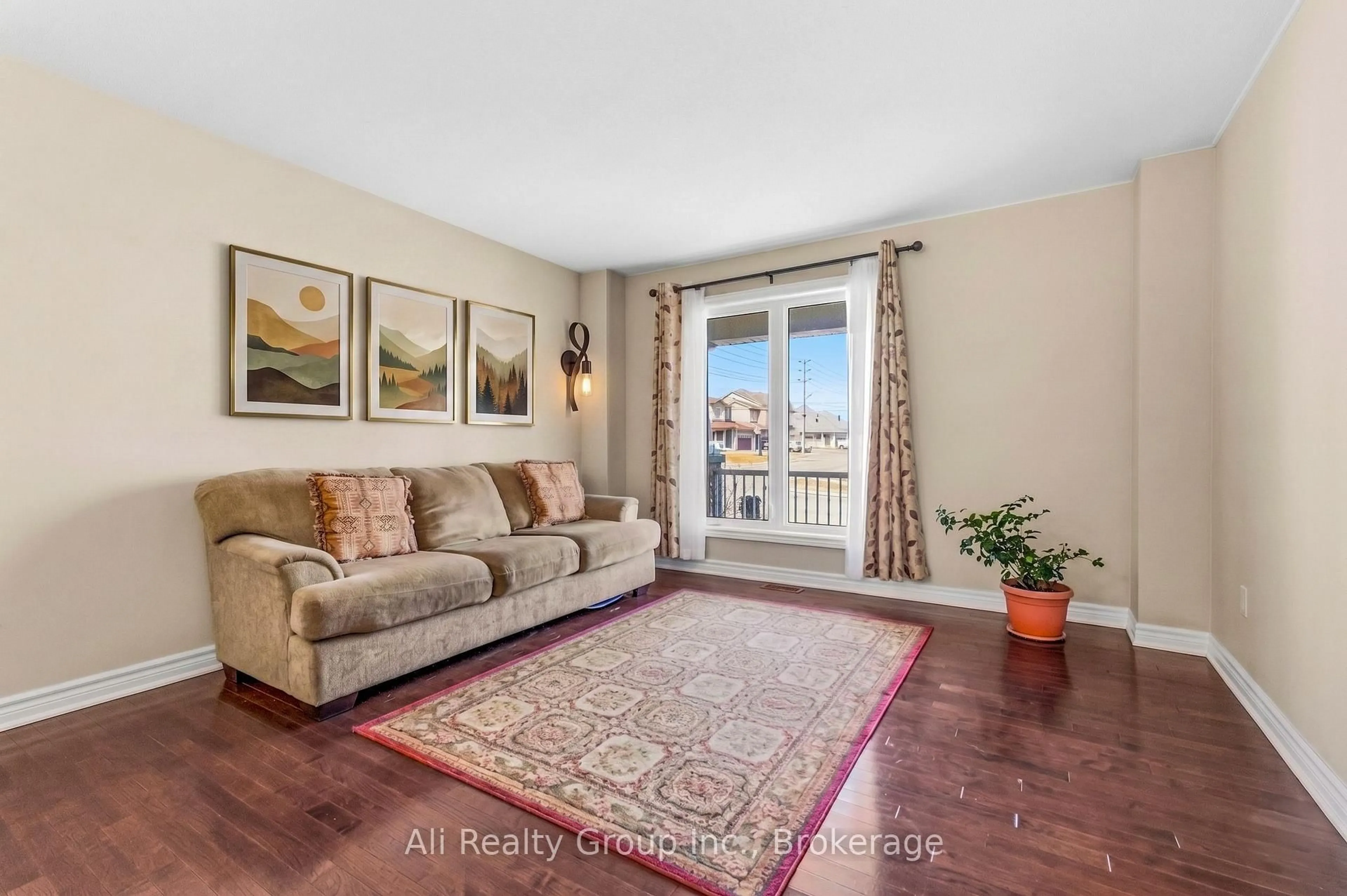 Living room with furniture, unknown for 400 Nestleton St, Ottawa Ontario K4A 0W2