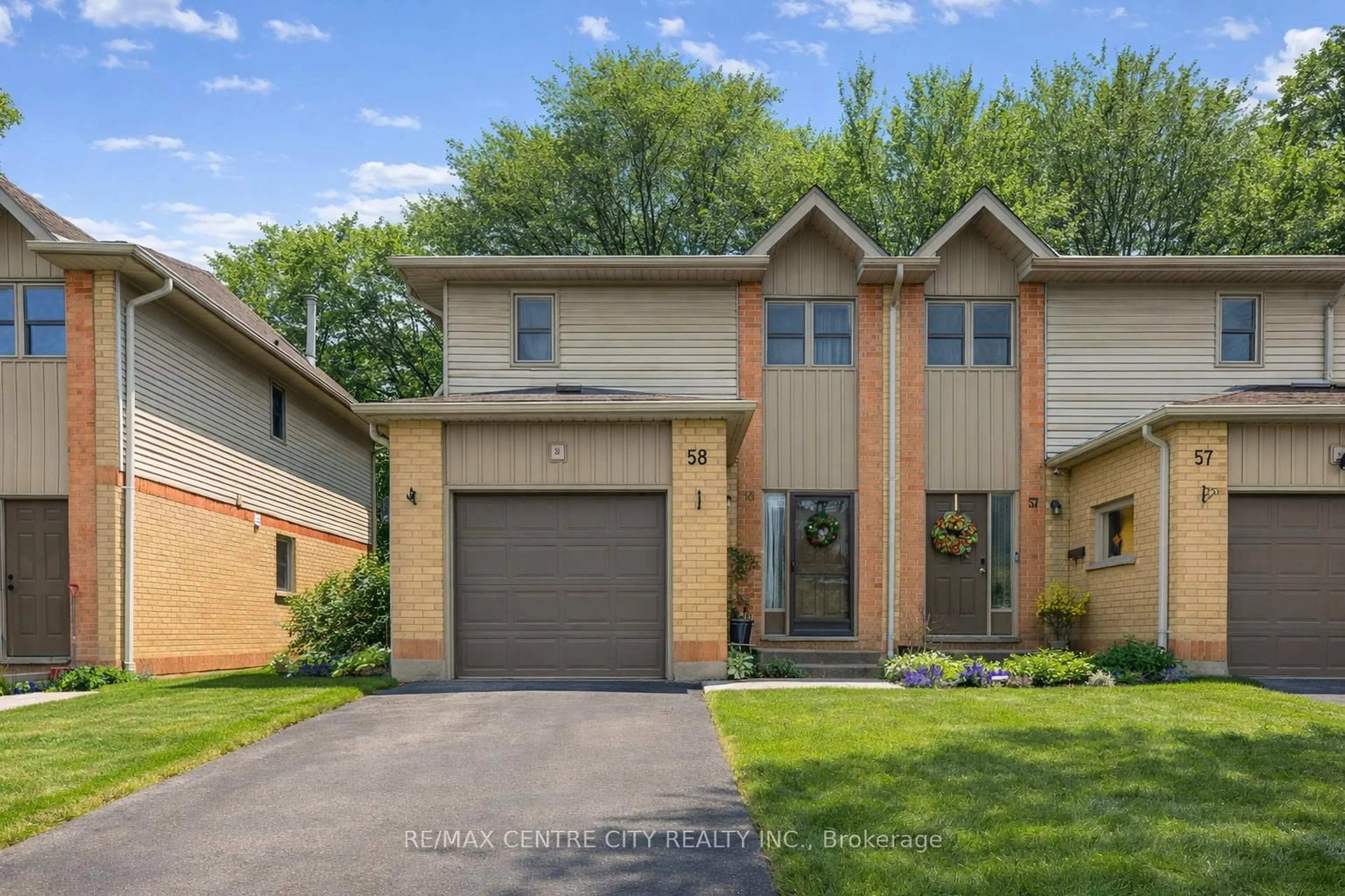 Home with brick exterior material, street for 1199 Hamilton Blvd #58, London East Ontario N5W 5Z9