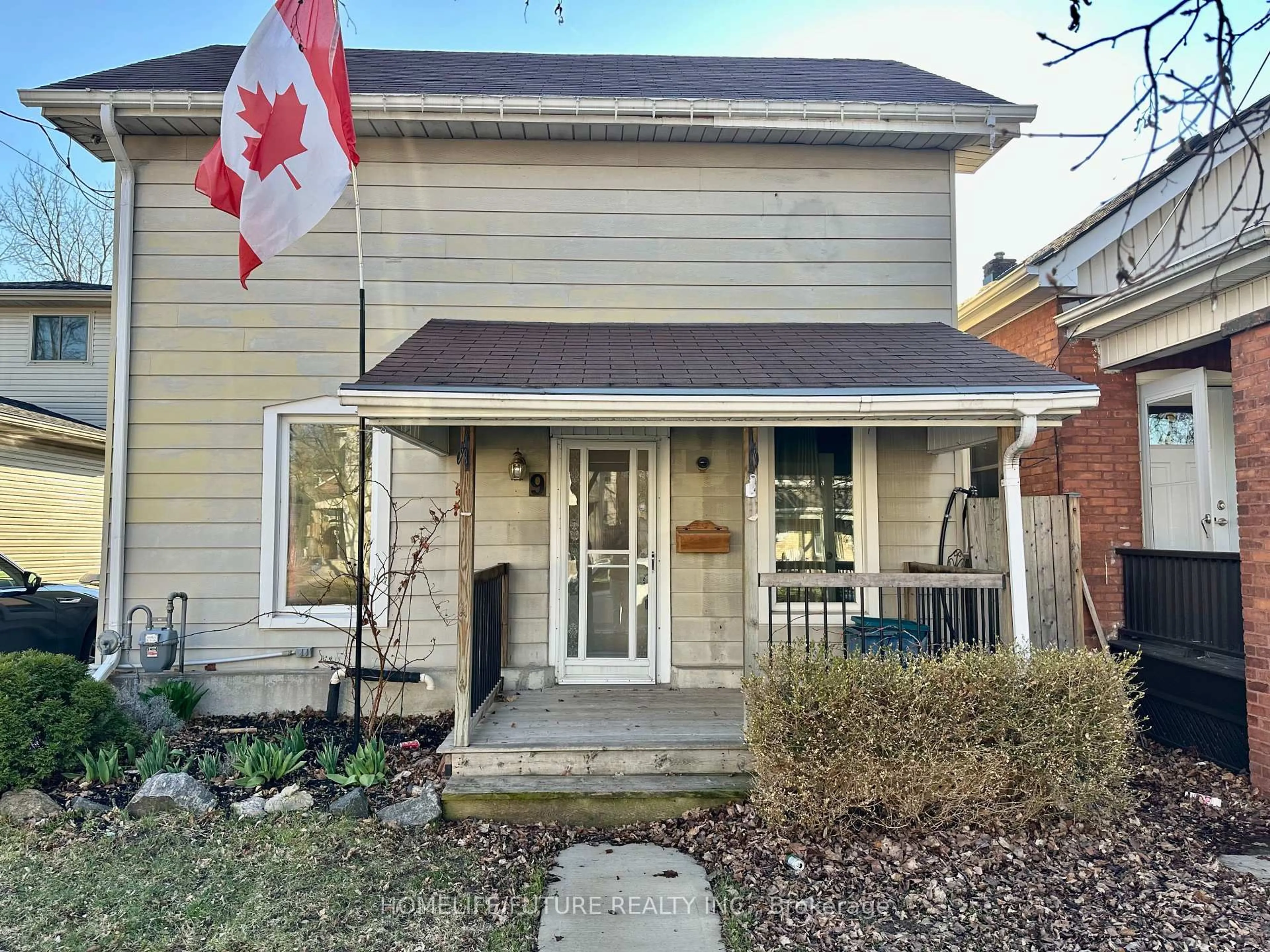 Unknown for 9 Superior St, Brantford Ontario N3S 2J9