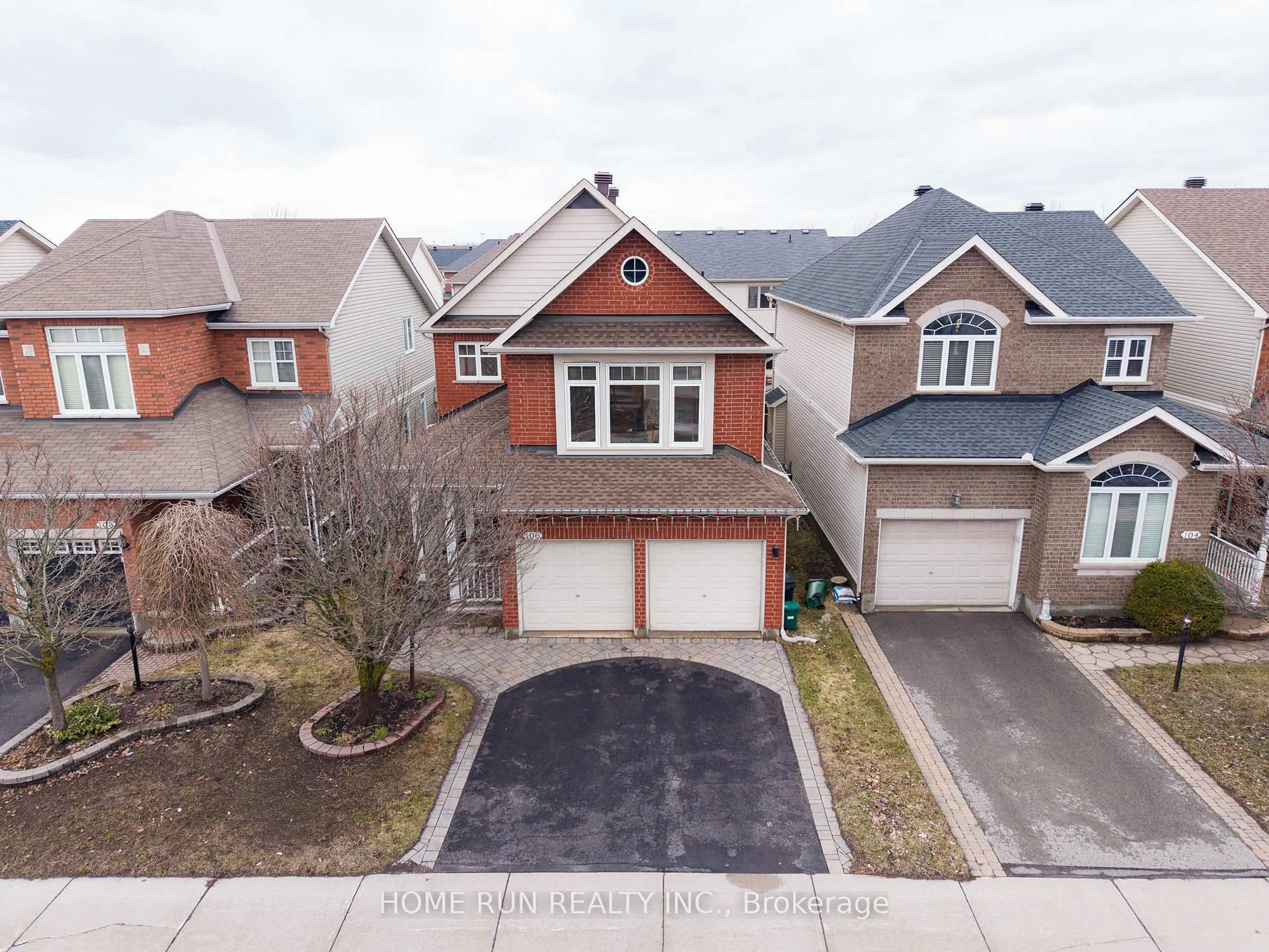 A pic from outside/outdoor area/front of a property/back of a property/a pic from drone, street for 106 Portrush Ave, Ottawa Ontario K2J 5J2