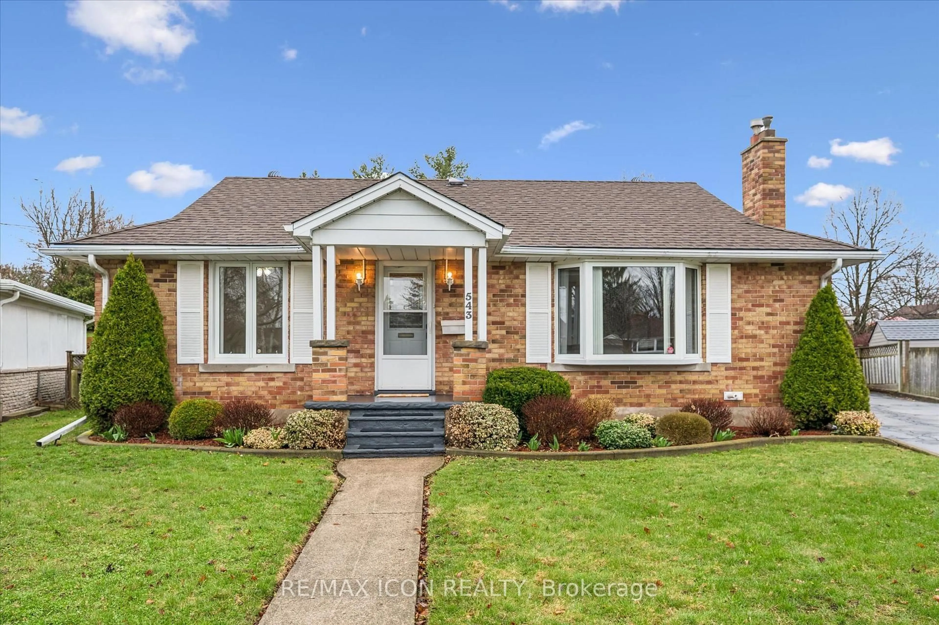 Home with brick exterior material, street for 543 Philip Cres, Waterloo Ontario N3H 2R4