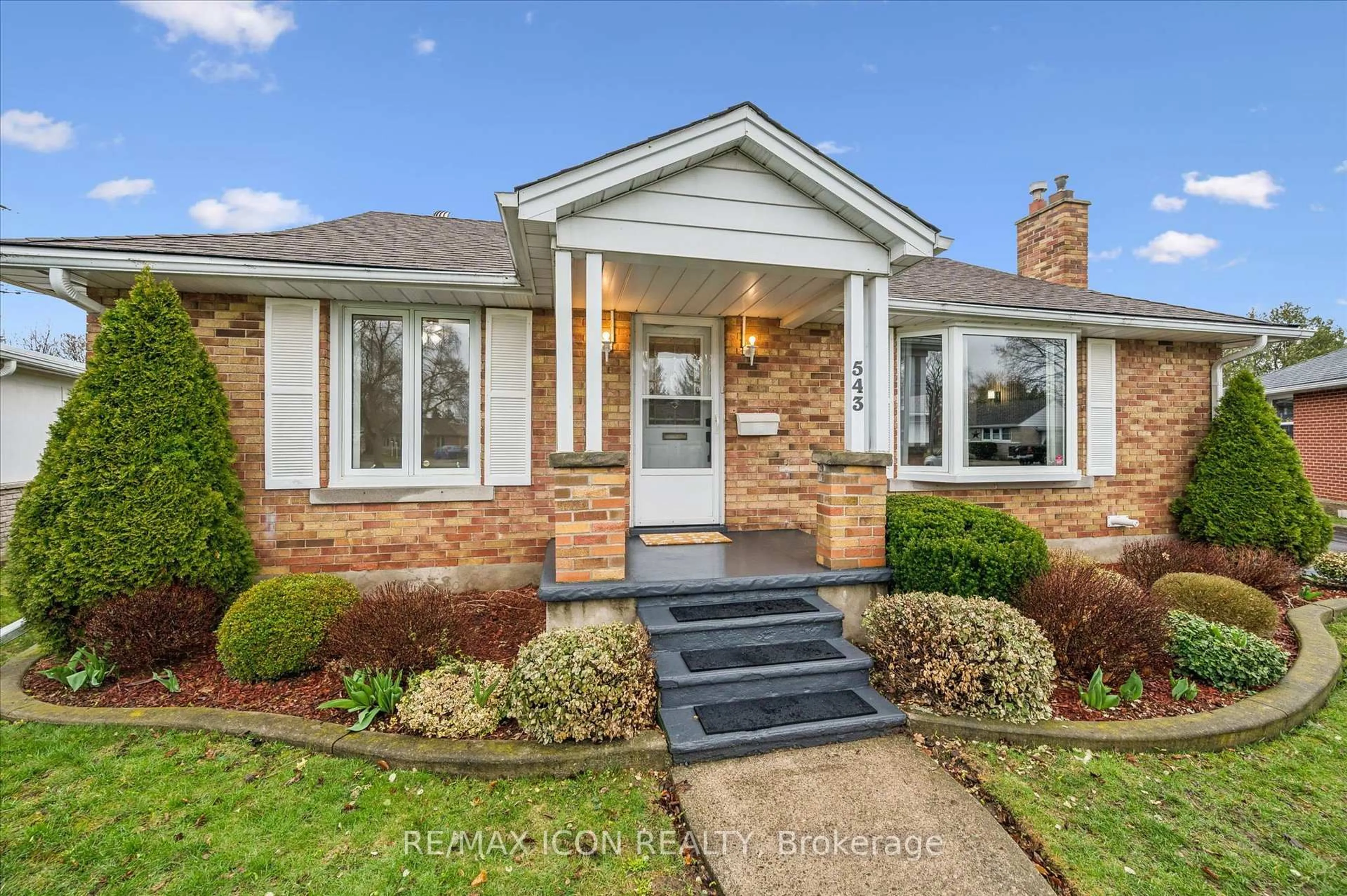 Home with brick exterior material, street for 543 Philip Cres, Waterloo Ontario N3H 2R4