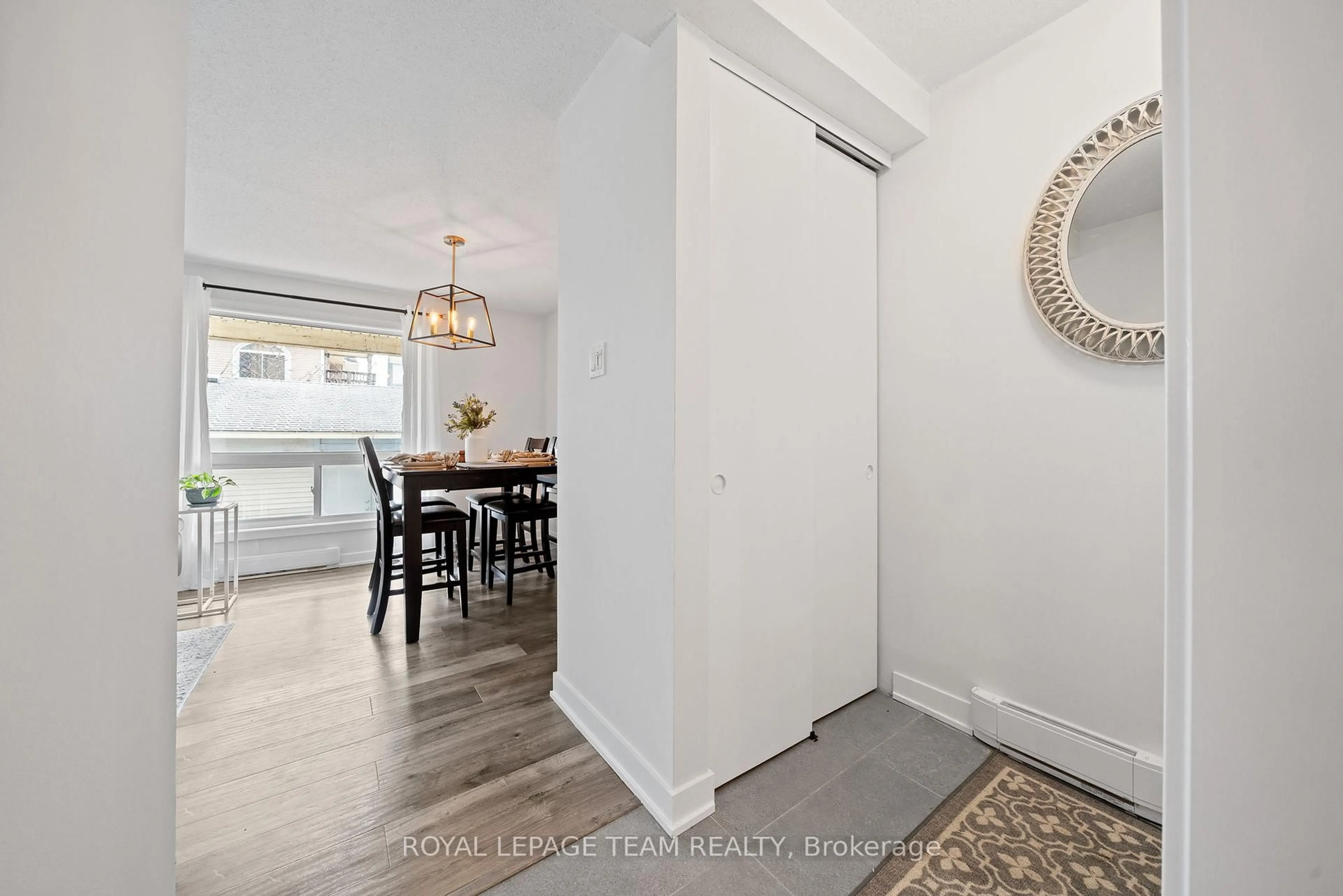 Dining room, unknown for 1406 Tanguay Crt, Kanata Ontario K2L 3X7