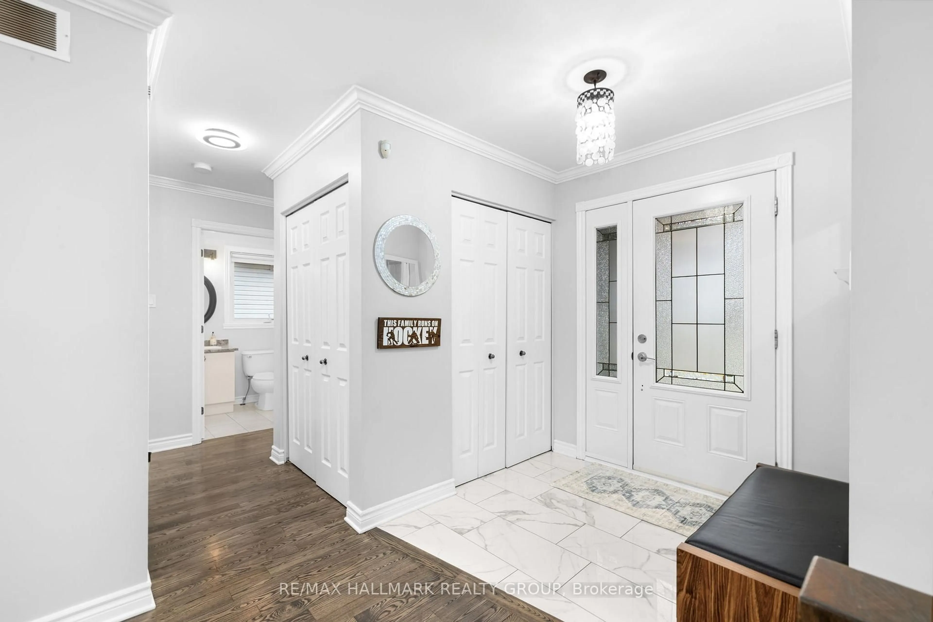 Indoor entryway for 81 Giroux St, The Nation Ontario K0A 2M0