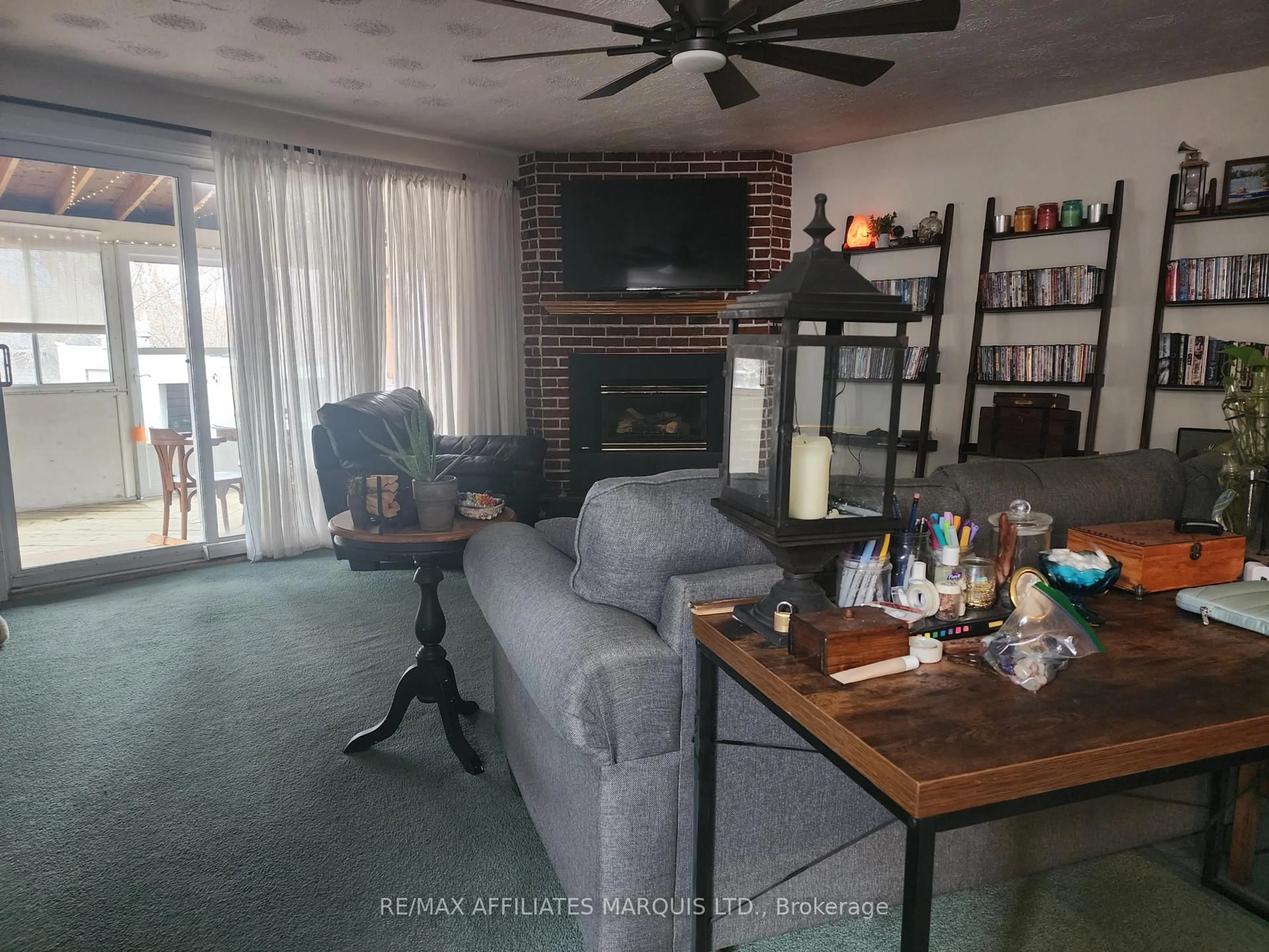 A pic of a room for 712 Eleventh St, Cornwall Ontario K6H 2Z9