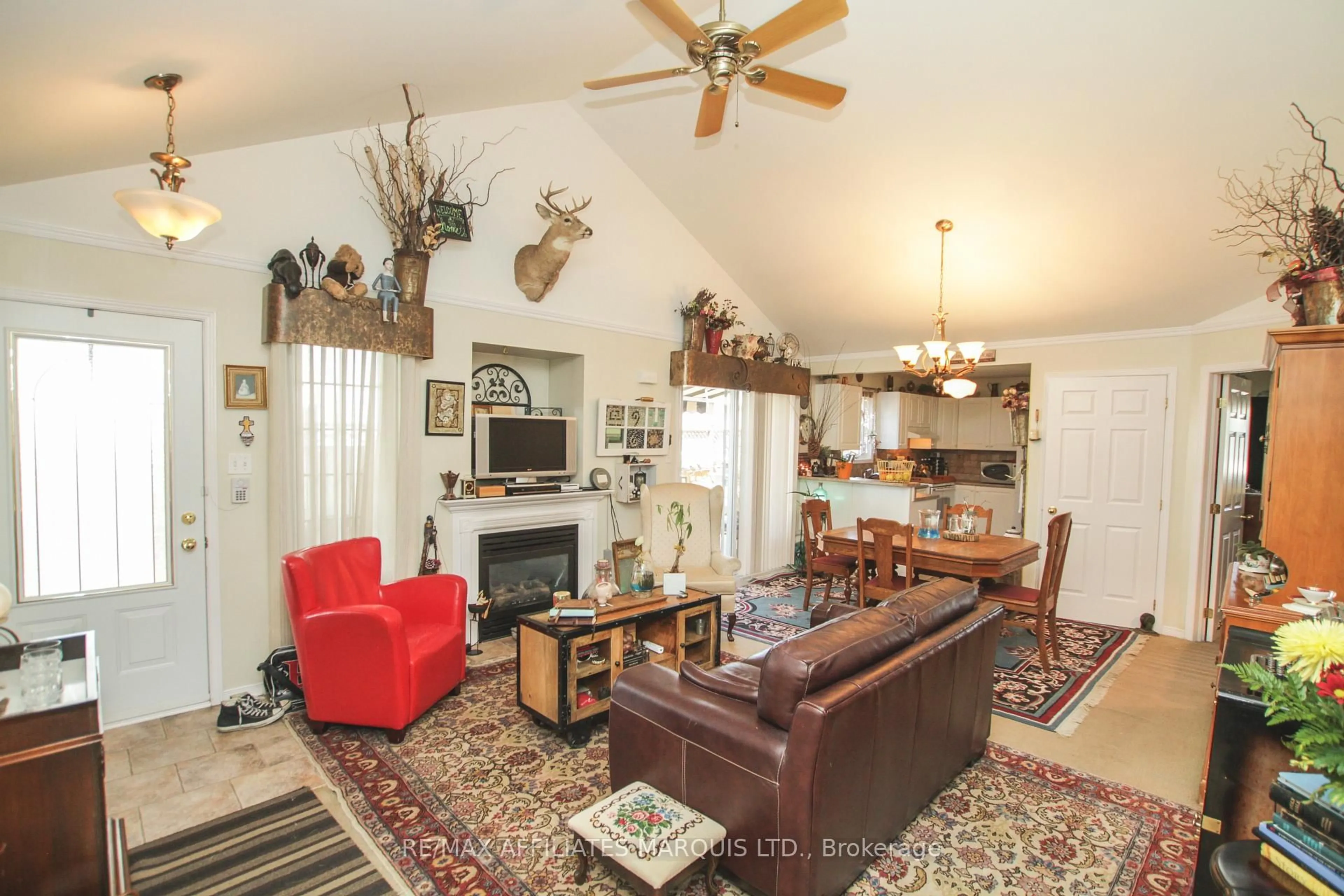 Living room with furniture, unknown for 234 Hemlock Cres, Cornwall Ontario K6H 7M2