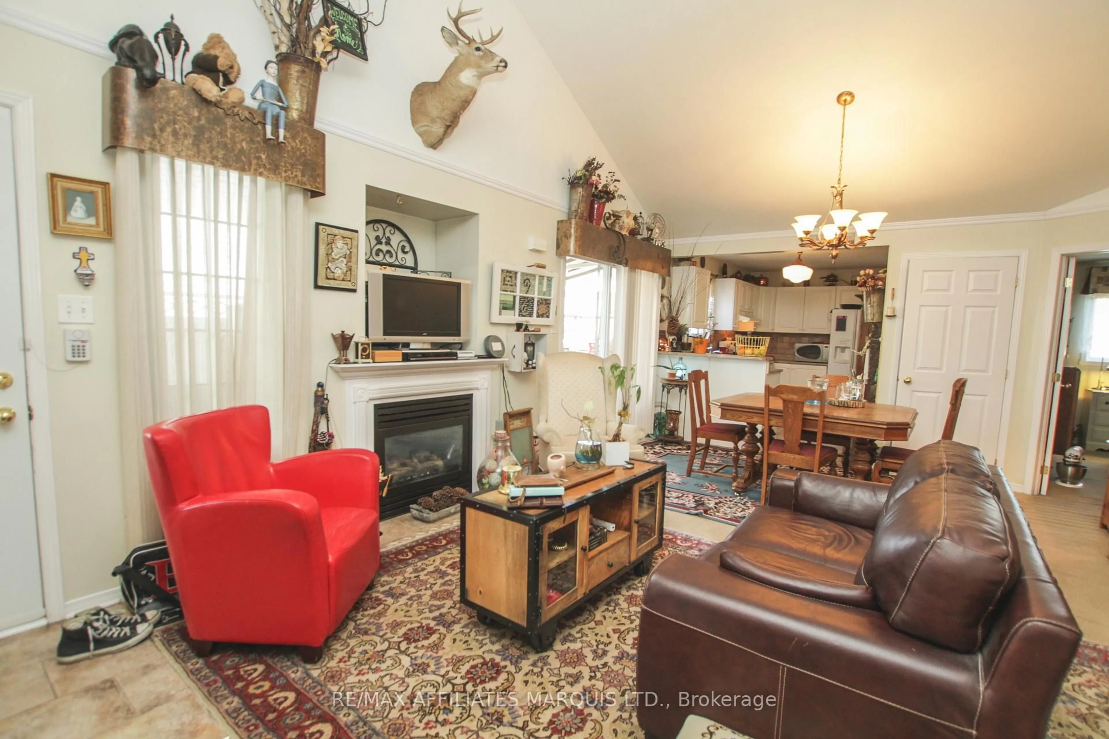 Living room with furniture, unknown for 234 Hemlock Cres, Cornwall Ontario K6H 7M2