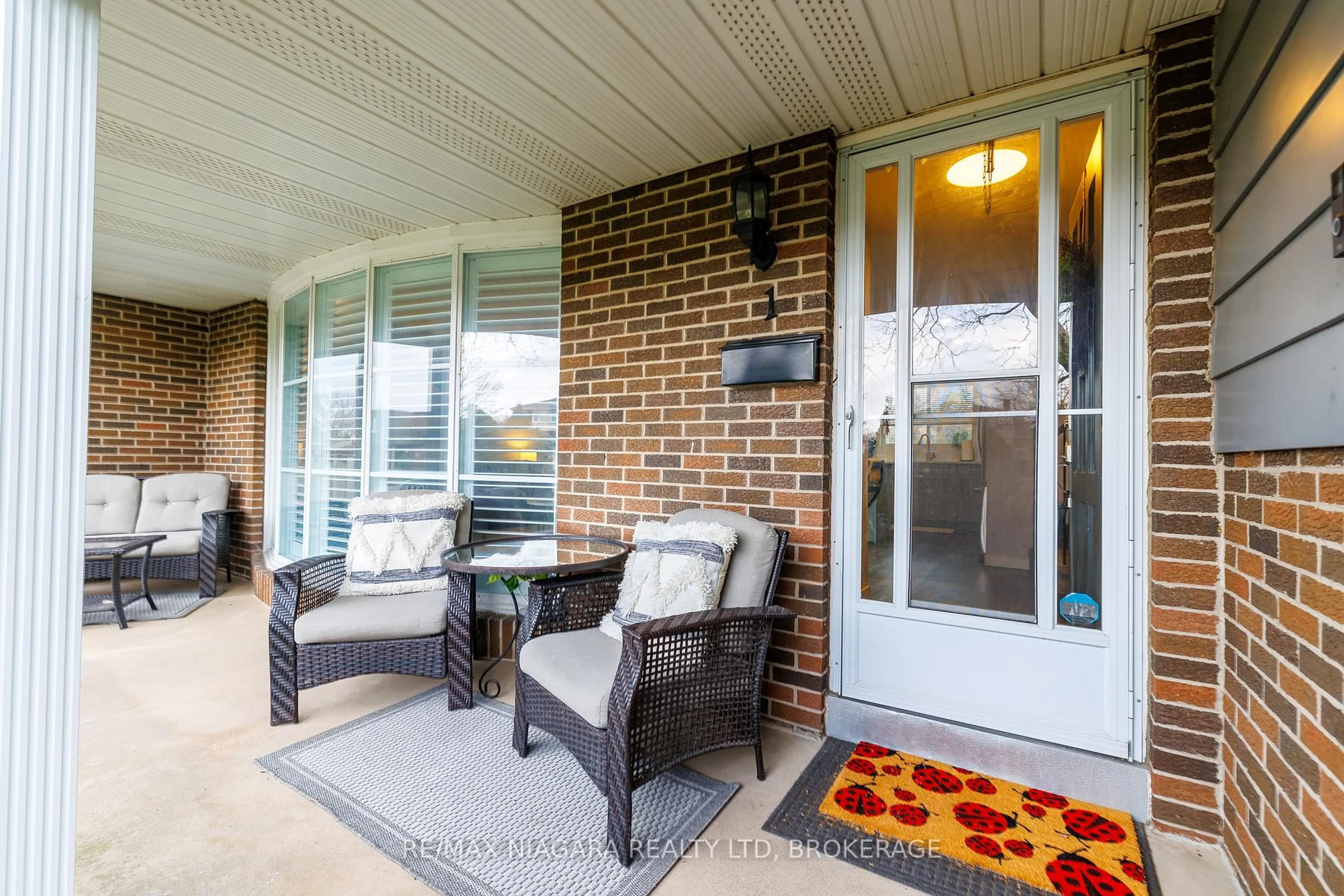 Patio, water/lake/river/ocean view for 1 Royal Henley Blvd, St. Catharines Ontario L2N 4R6