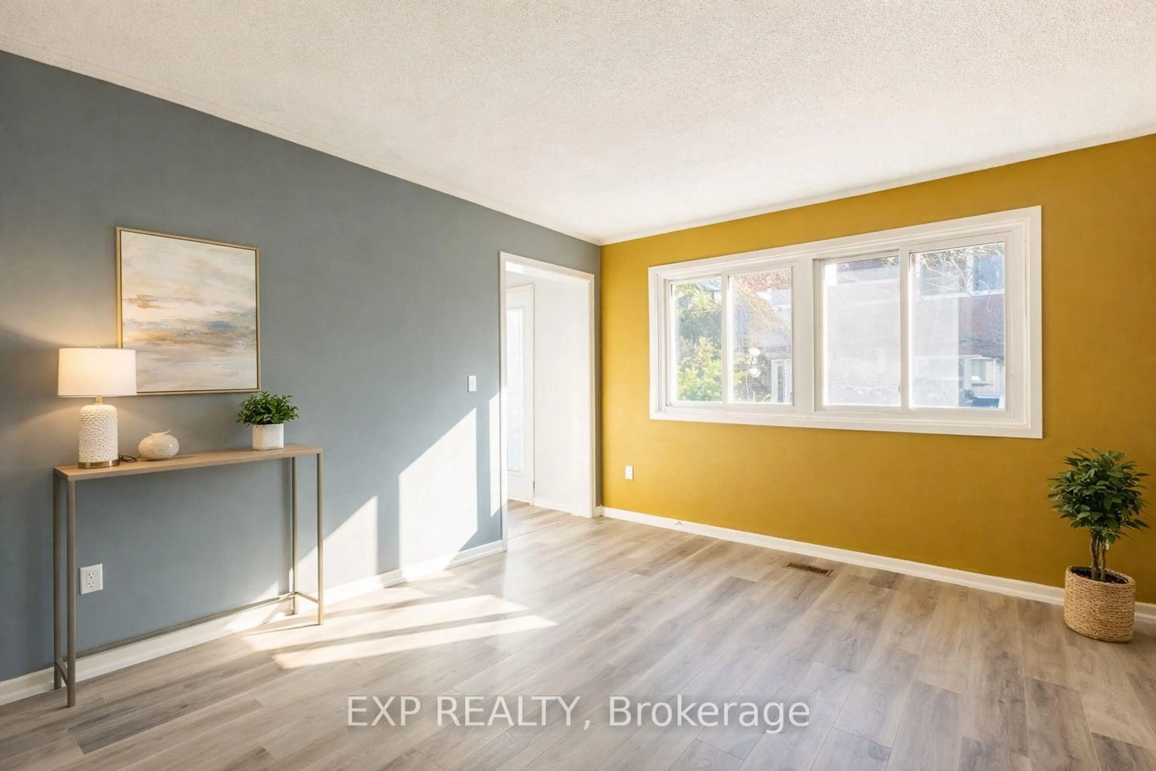 A pic of a room for 121 University Ave #102, Waterloo Ontario N2J 4J1