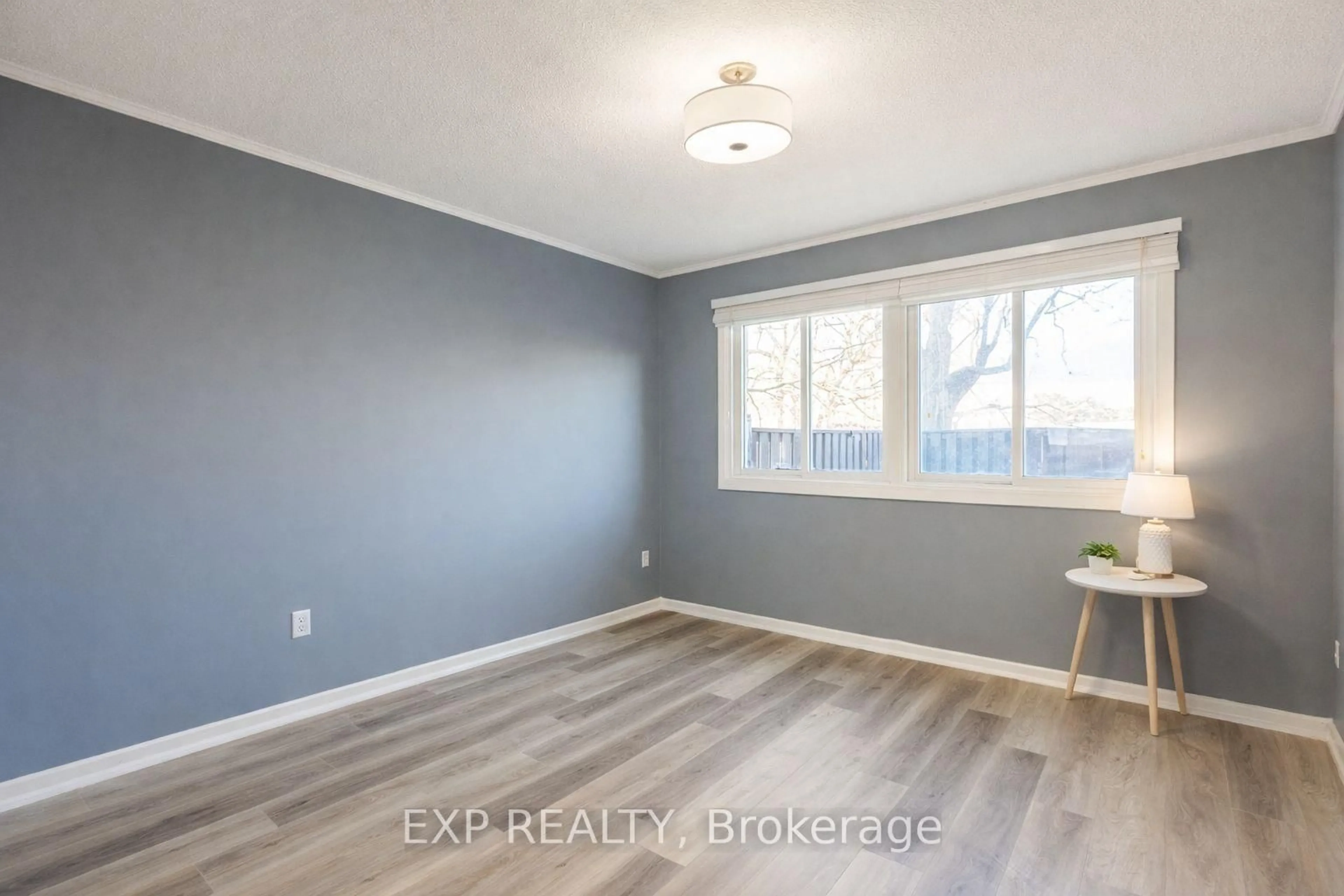 A pic of a room for 121 University Ave #102, Waterloo Ontario N2J 4J1