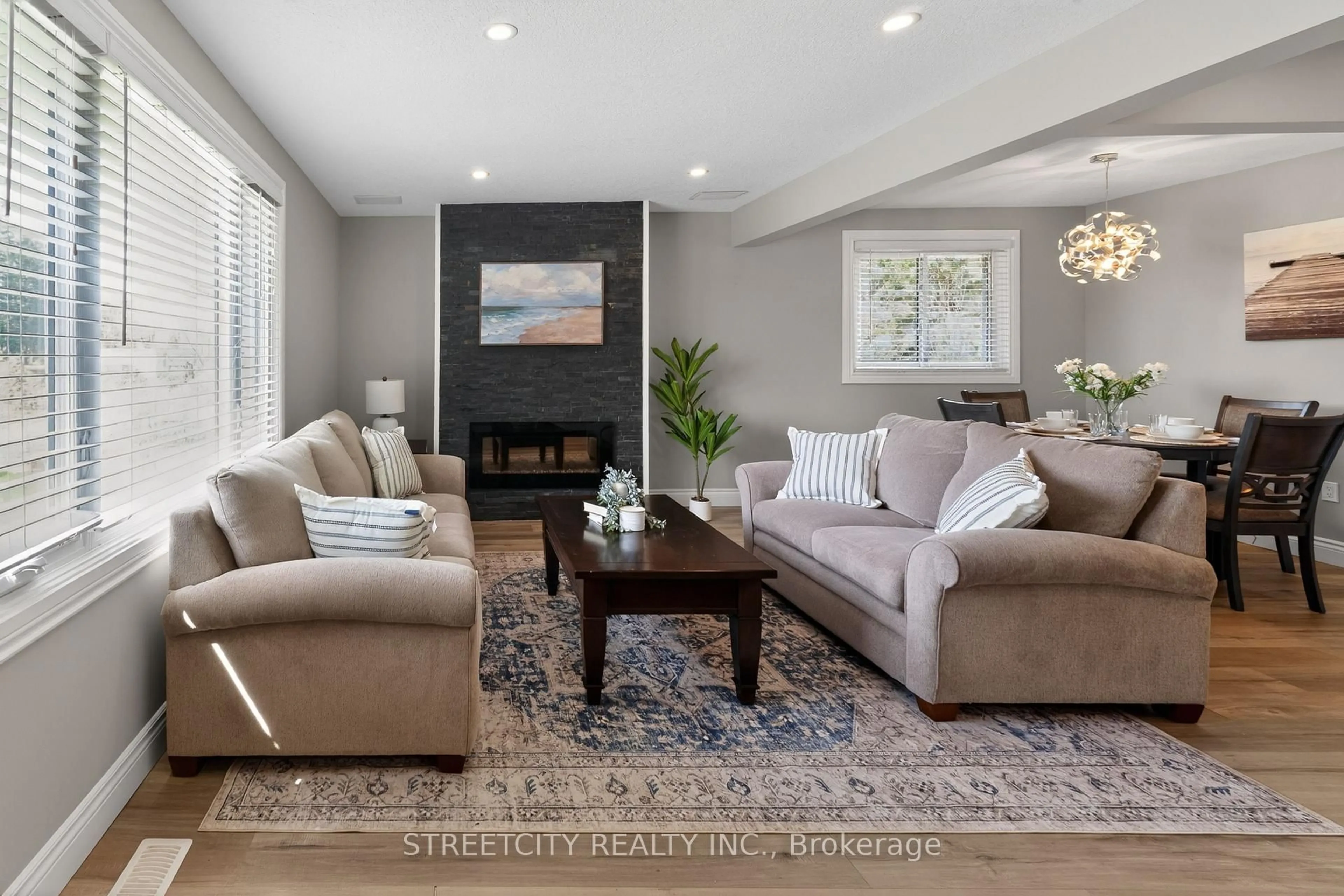 Living room with furniture, unknown for 3 Brinkman Crt, St. Thomas Ontario N5P 2G6