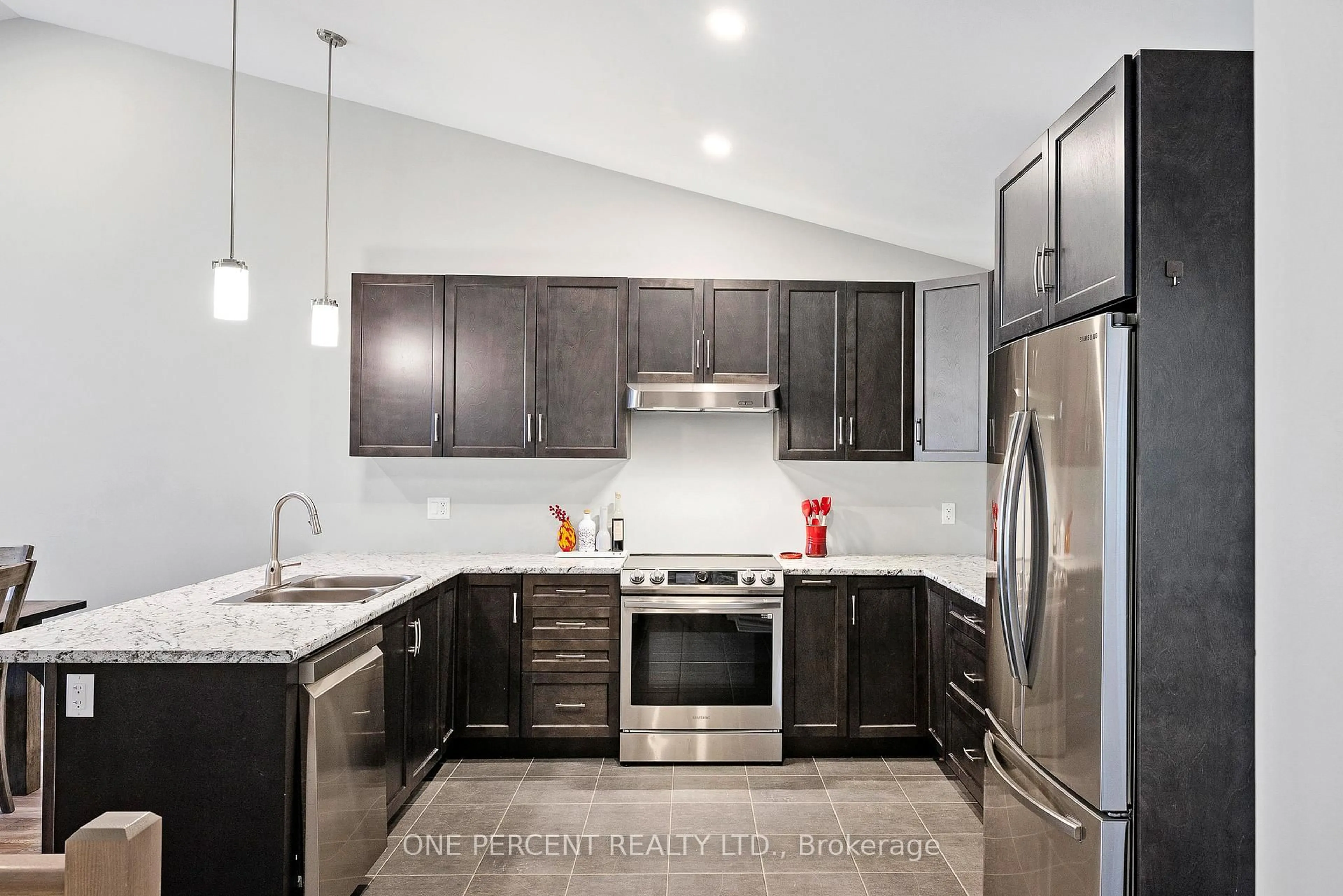 Contemporary kitchen, ceramic/tile floor for 15 Yade Rd, Ottawa Ontario K1S 0K1