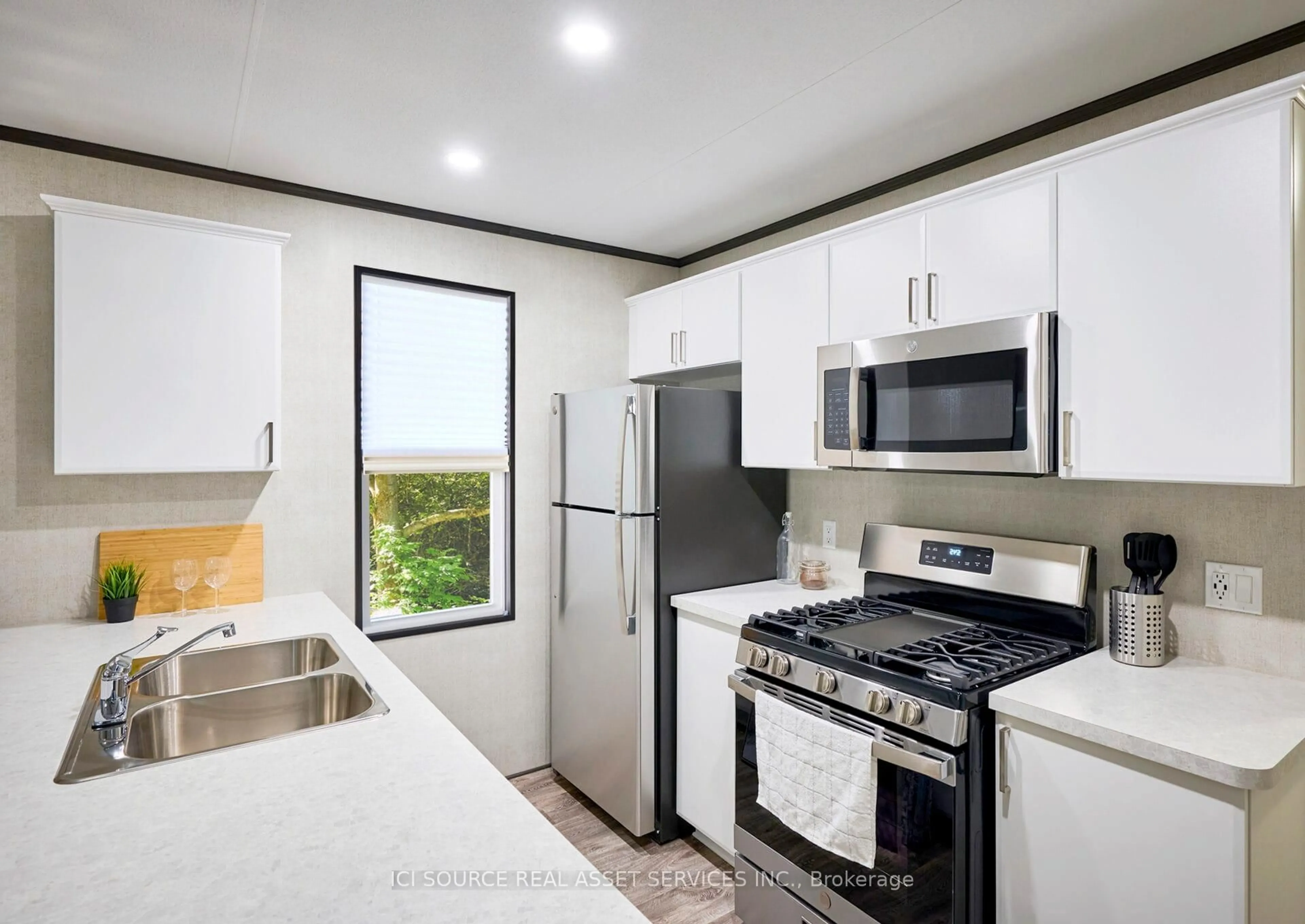 Standard kitchen, ceramic/tile floor for 1235 Villiers Line #GETAWAY, Otonabee-South Monaghan Ontario K0L 2G0