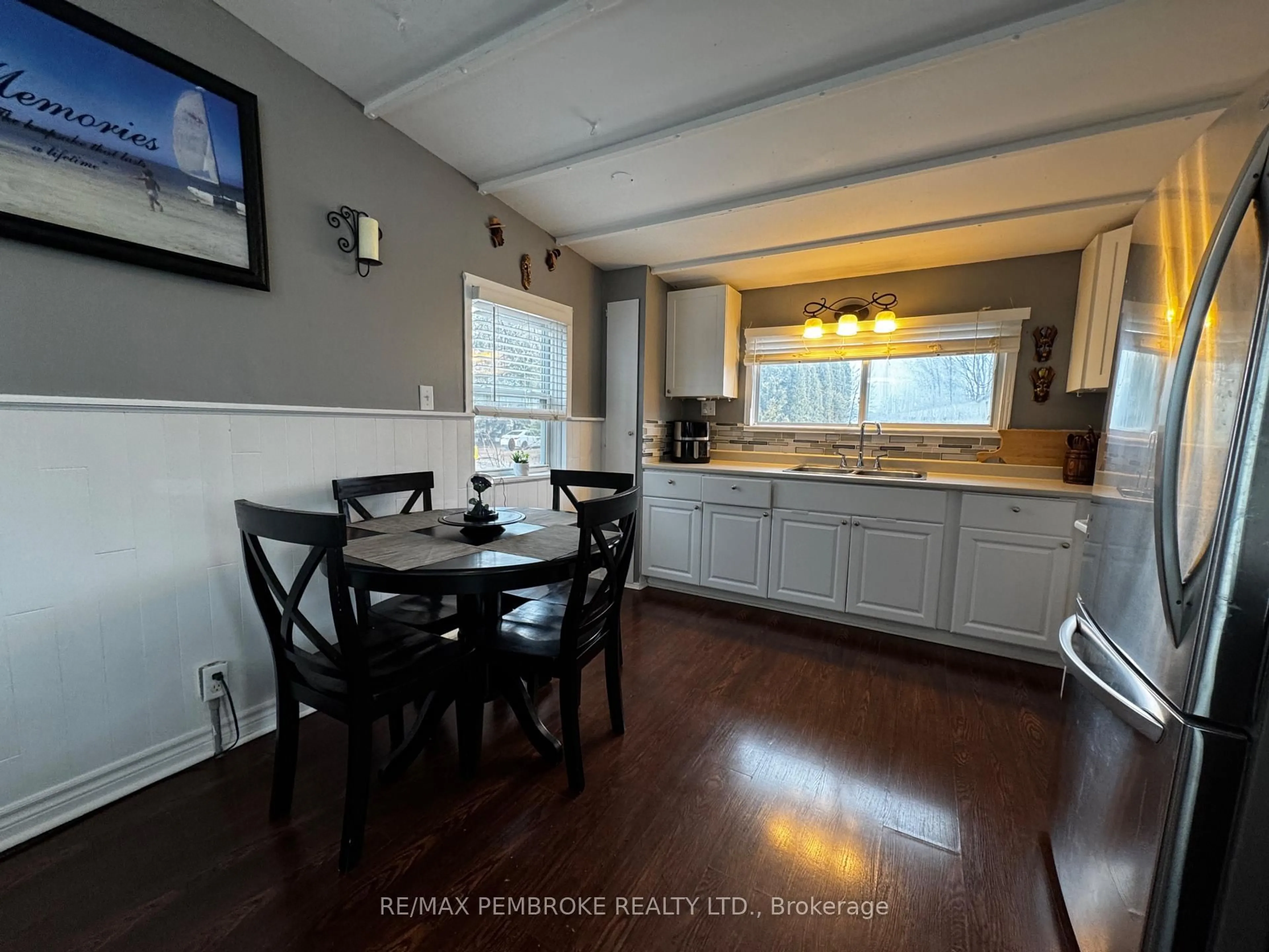 Unknown for 72 Pinehurst Estates, Petawawa Ontario K8H 2H2